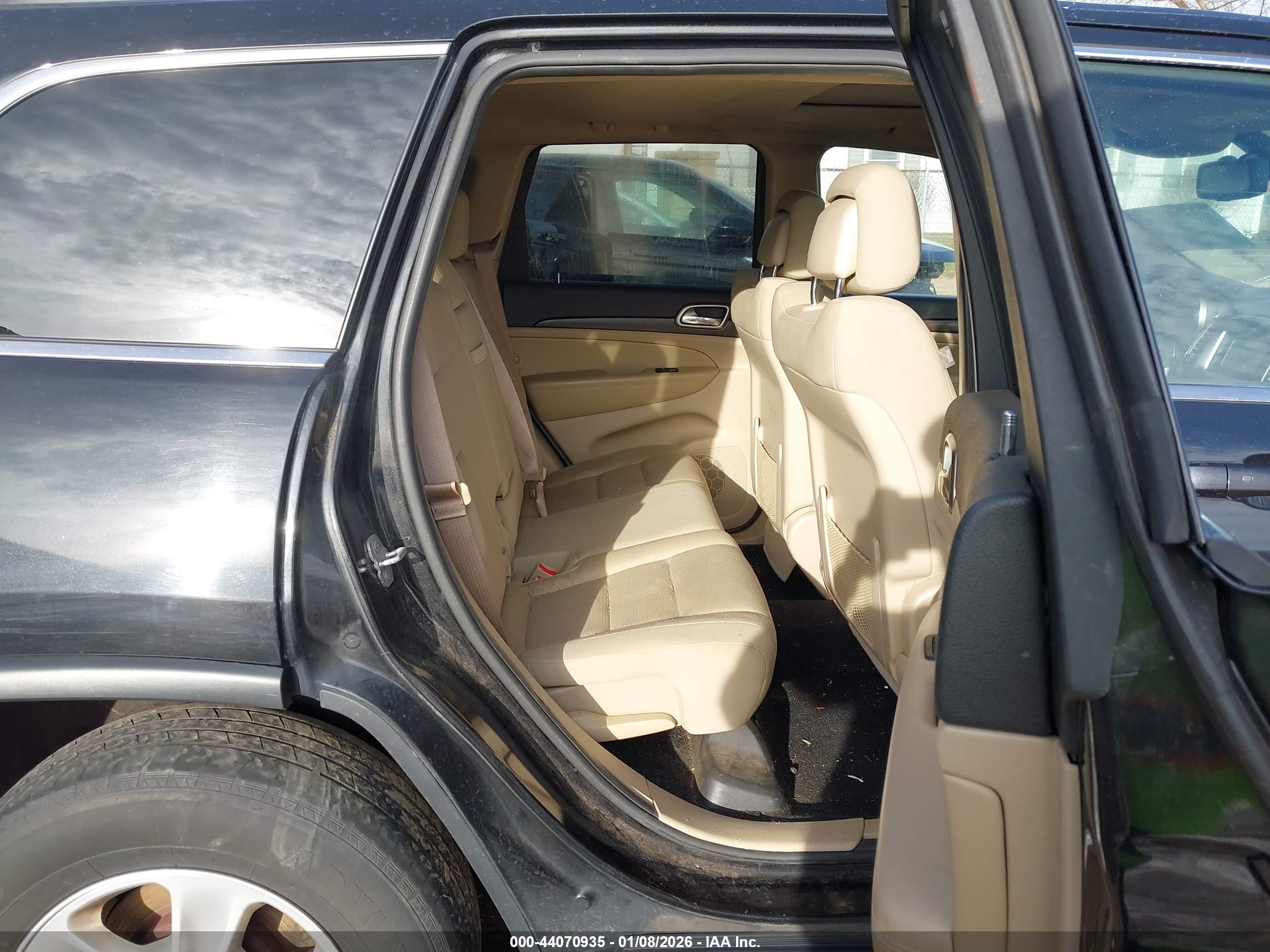 JEEP GRAND image 8