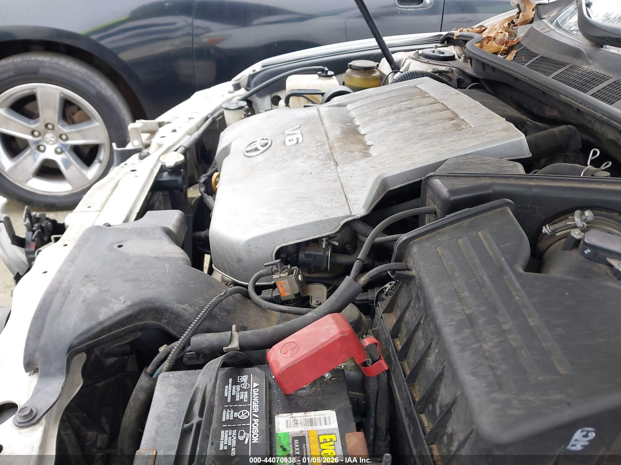 TOYOTA CAMRY image 10