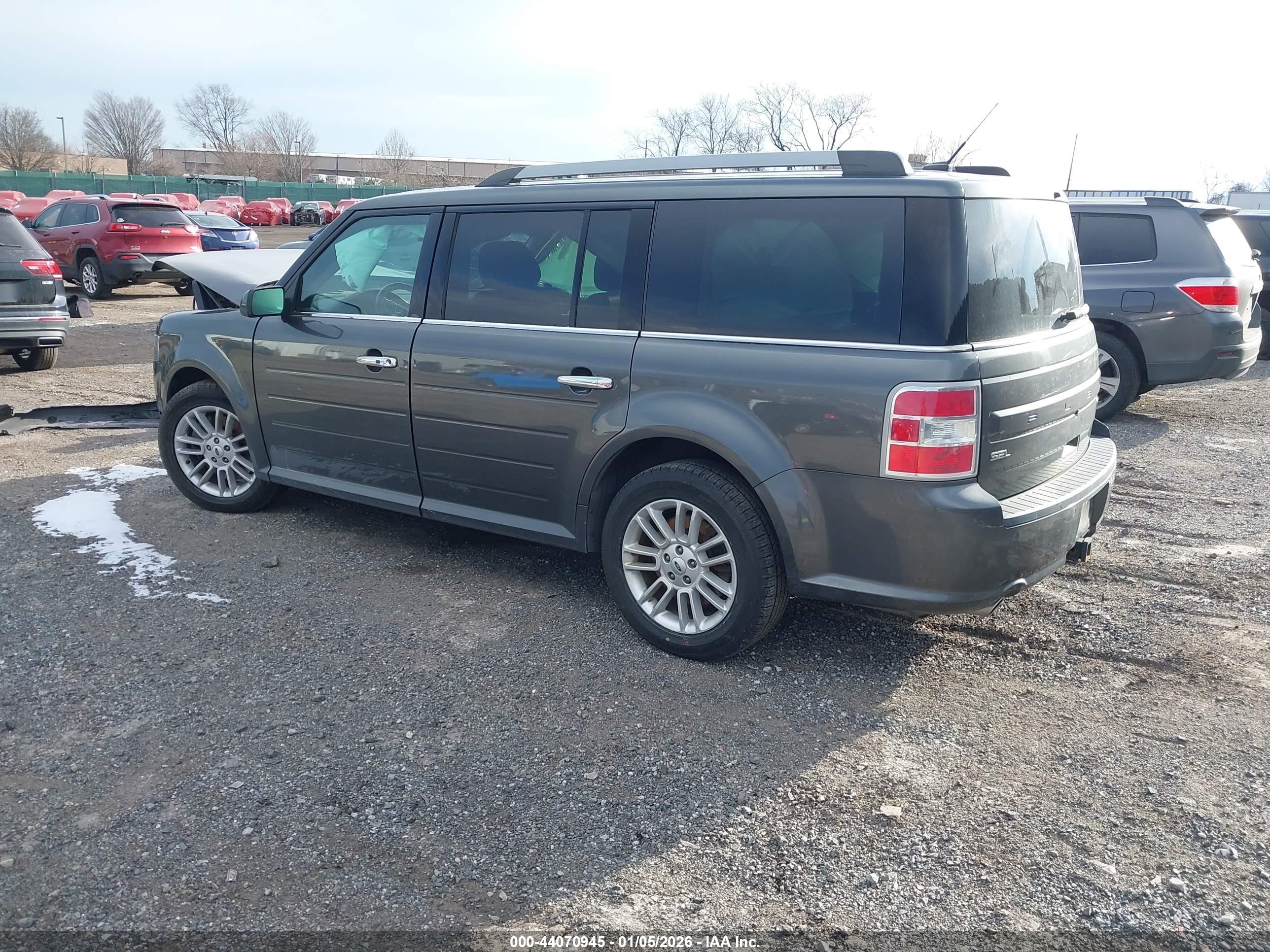 FORD FLEX image 3