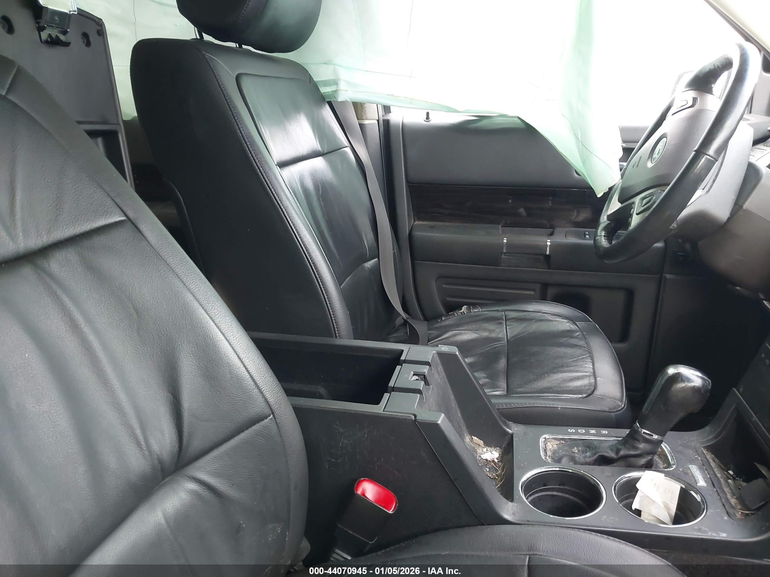 FORD FLEX image 5