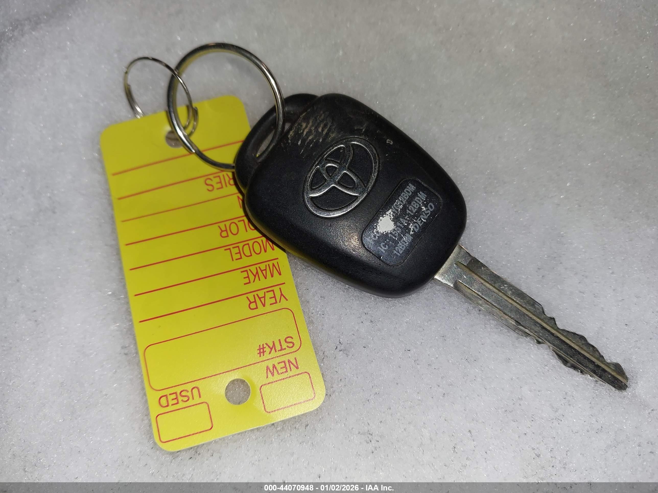 TOYOTA RAV4 image 11