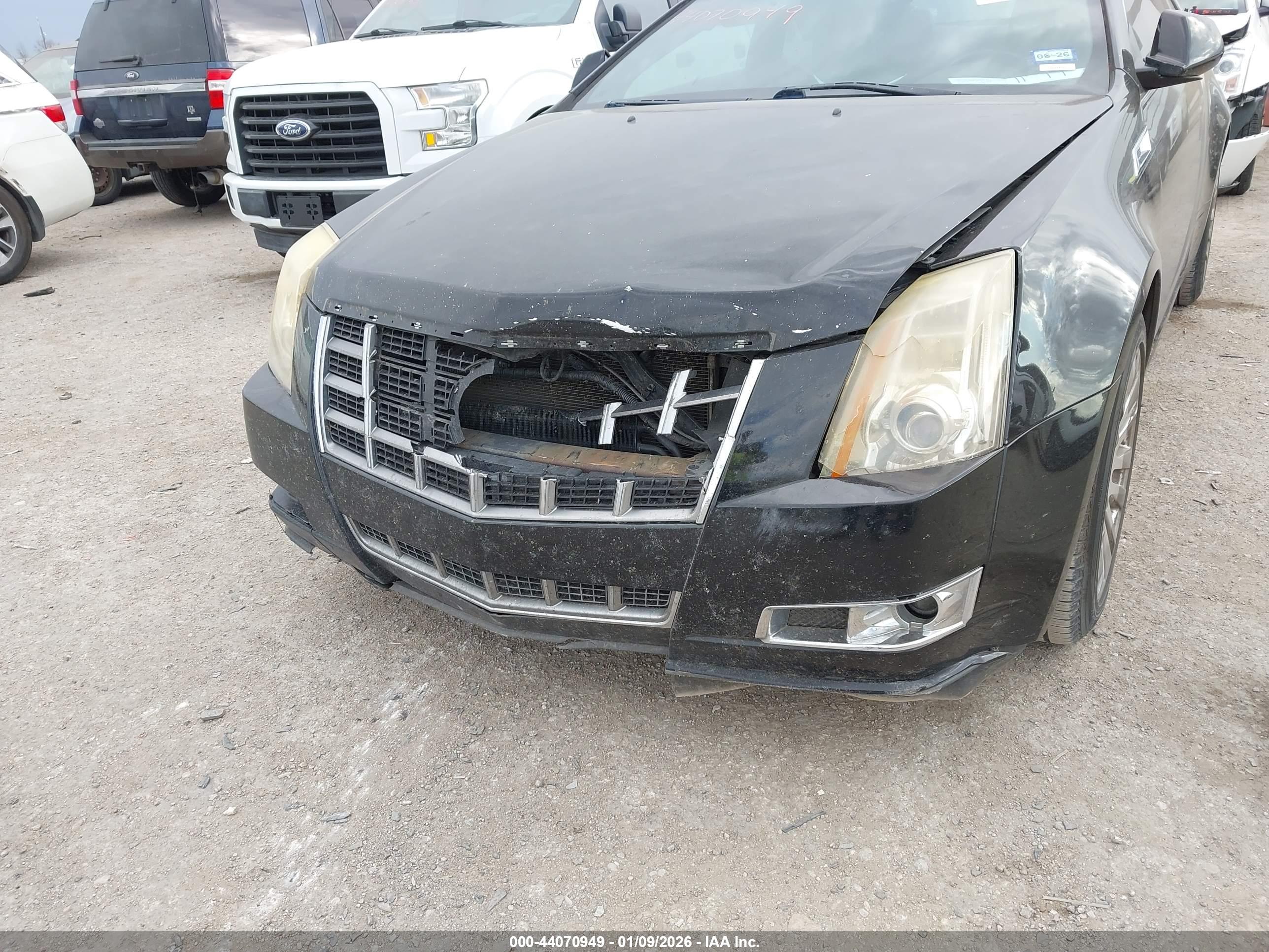 CADILLAC CTS image 6