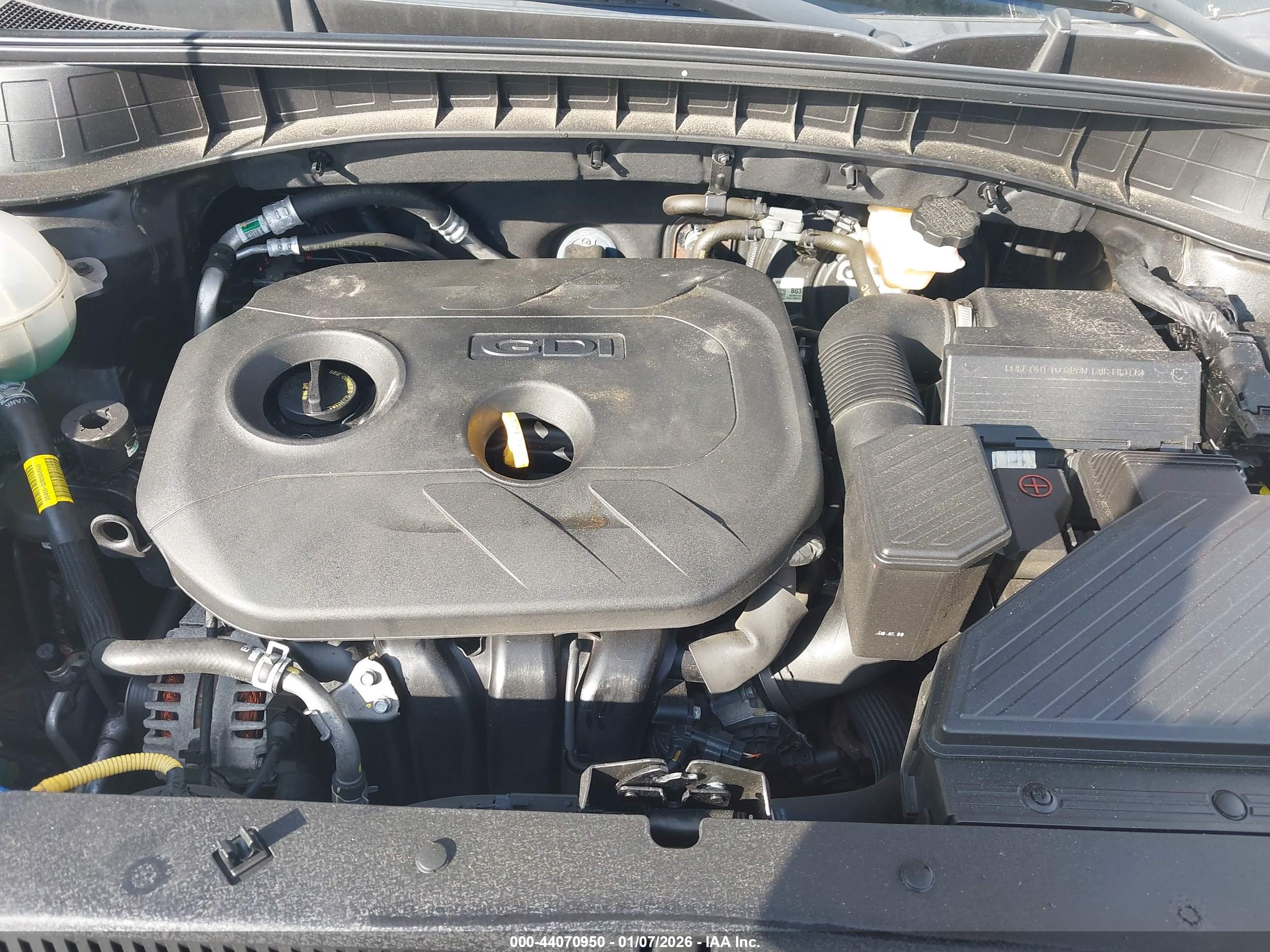 HYUNDAI TUCSON image 10