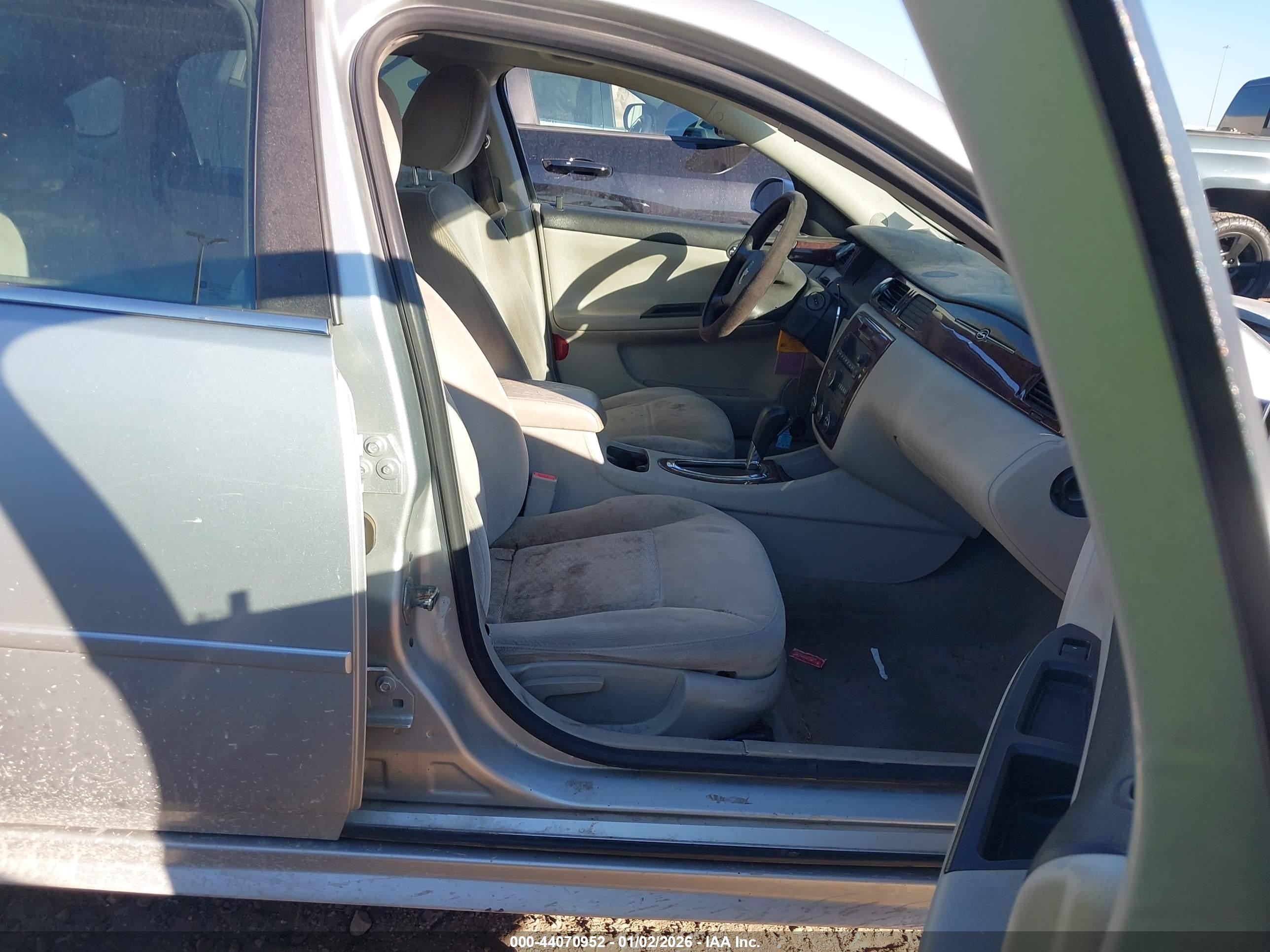 CHEVROLET IMPALA image 5
