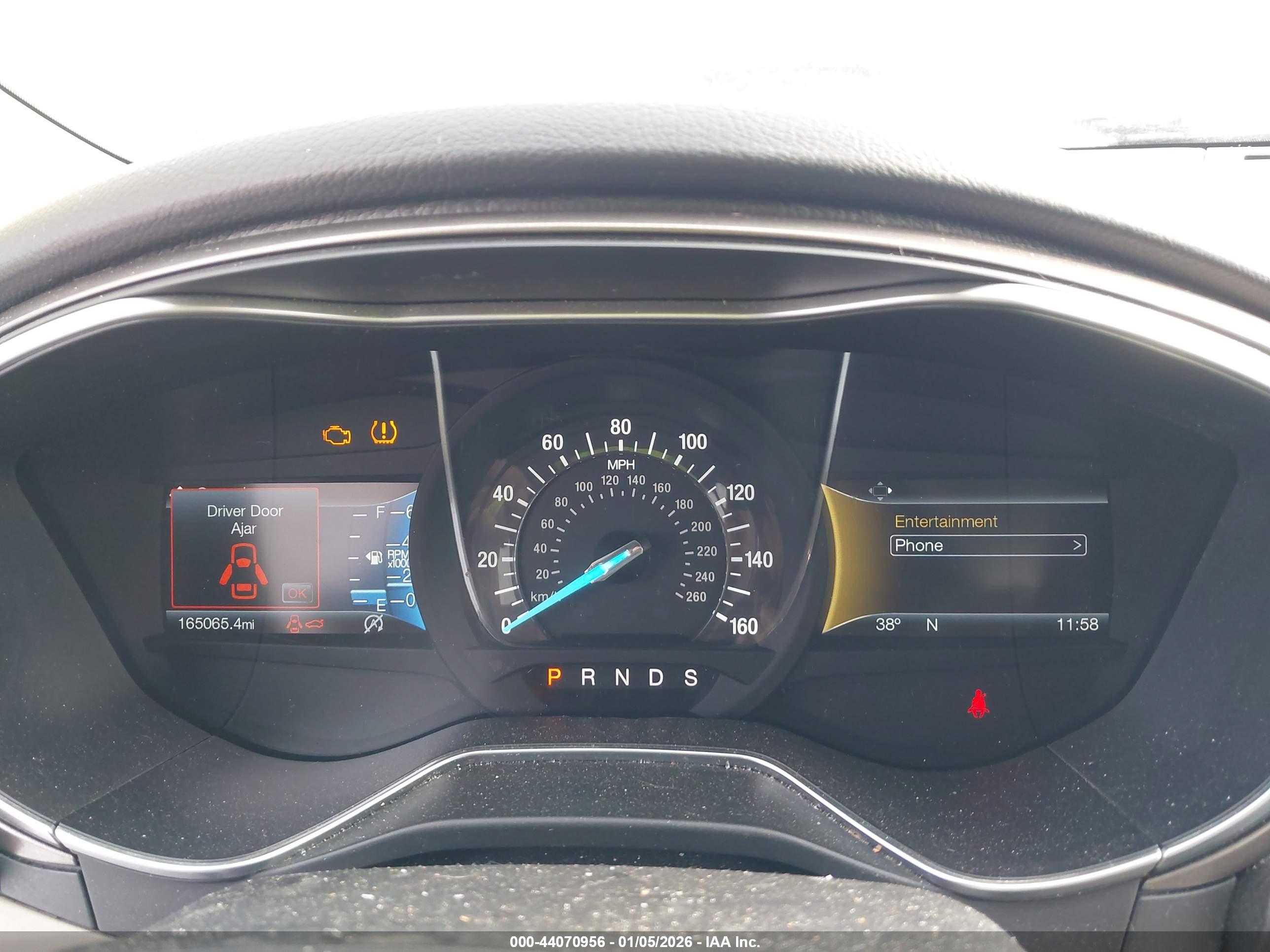 FORD FUSION image 7
