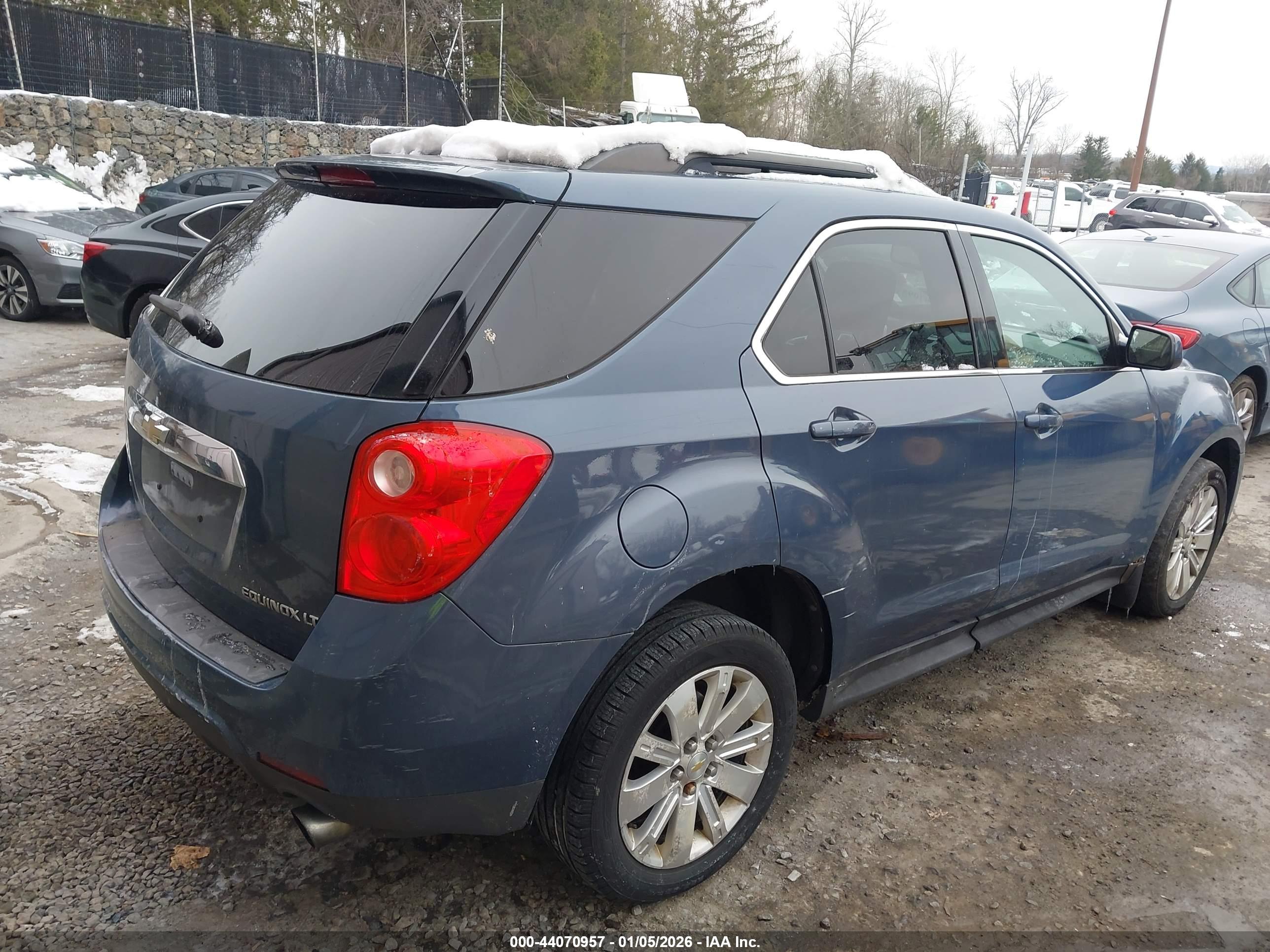 CHEVROLET EQUINOX image 4