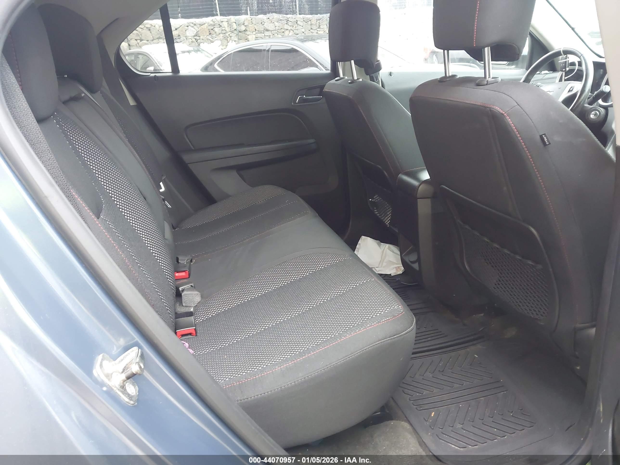 CHEVROLET EQUINOX image 8