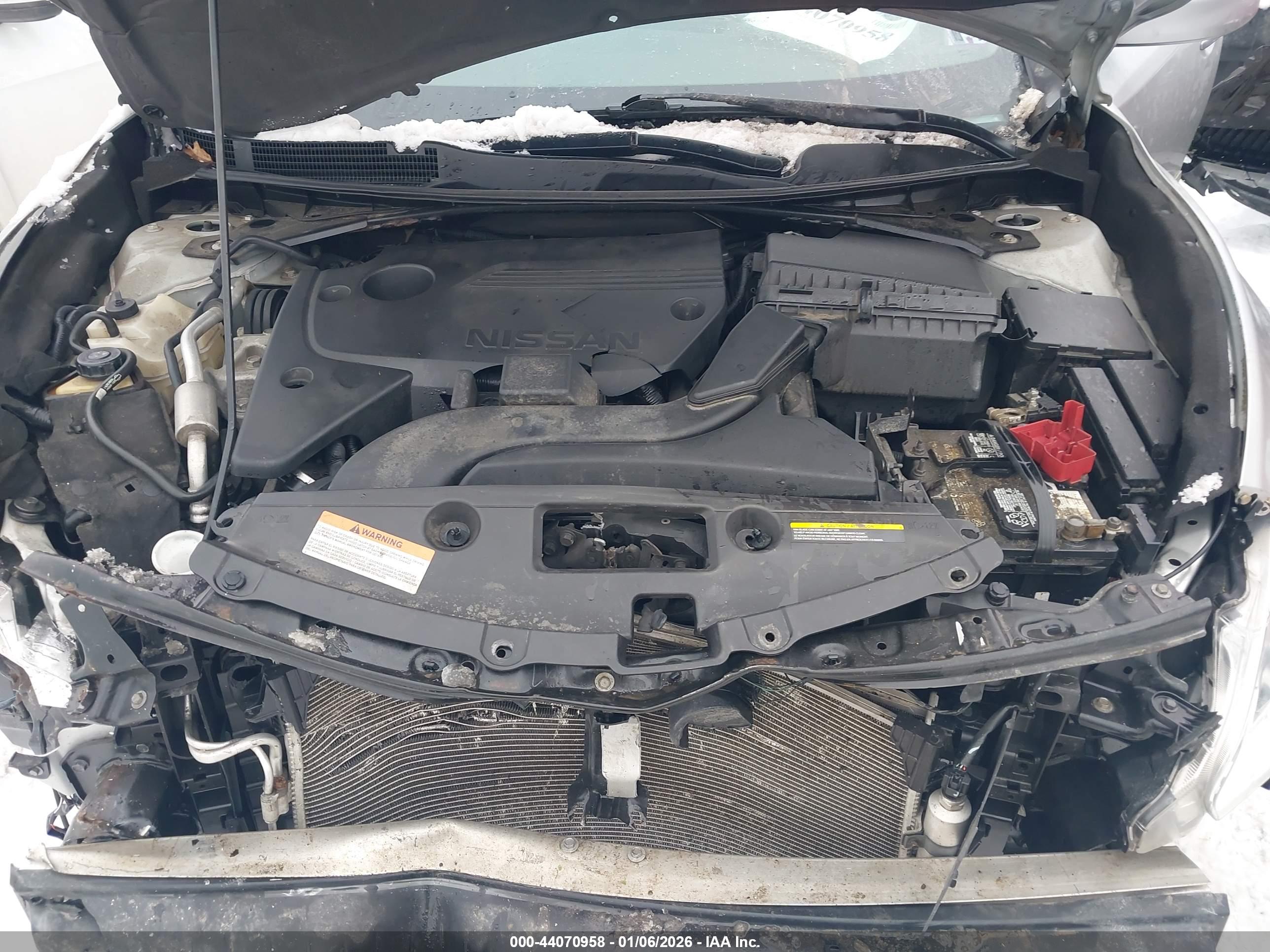 NISSAN ALTIMA image 10