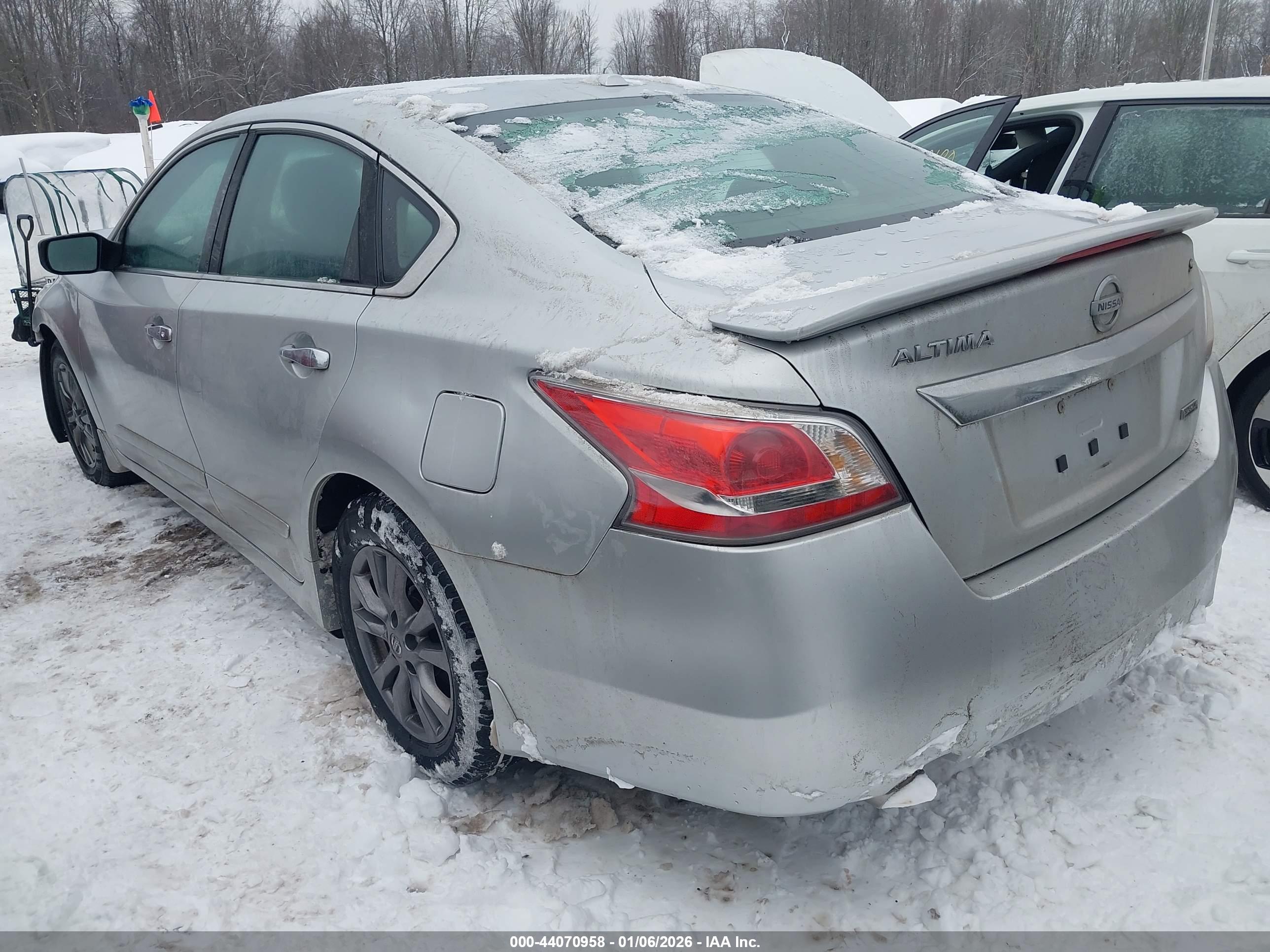NISSAN ALTIMA image 3