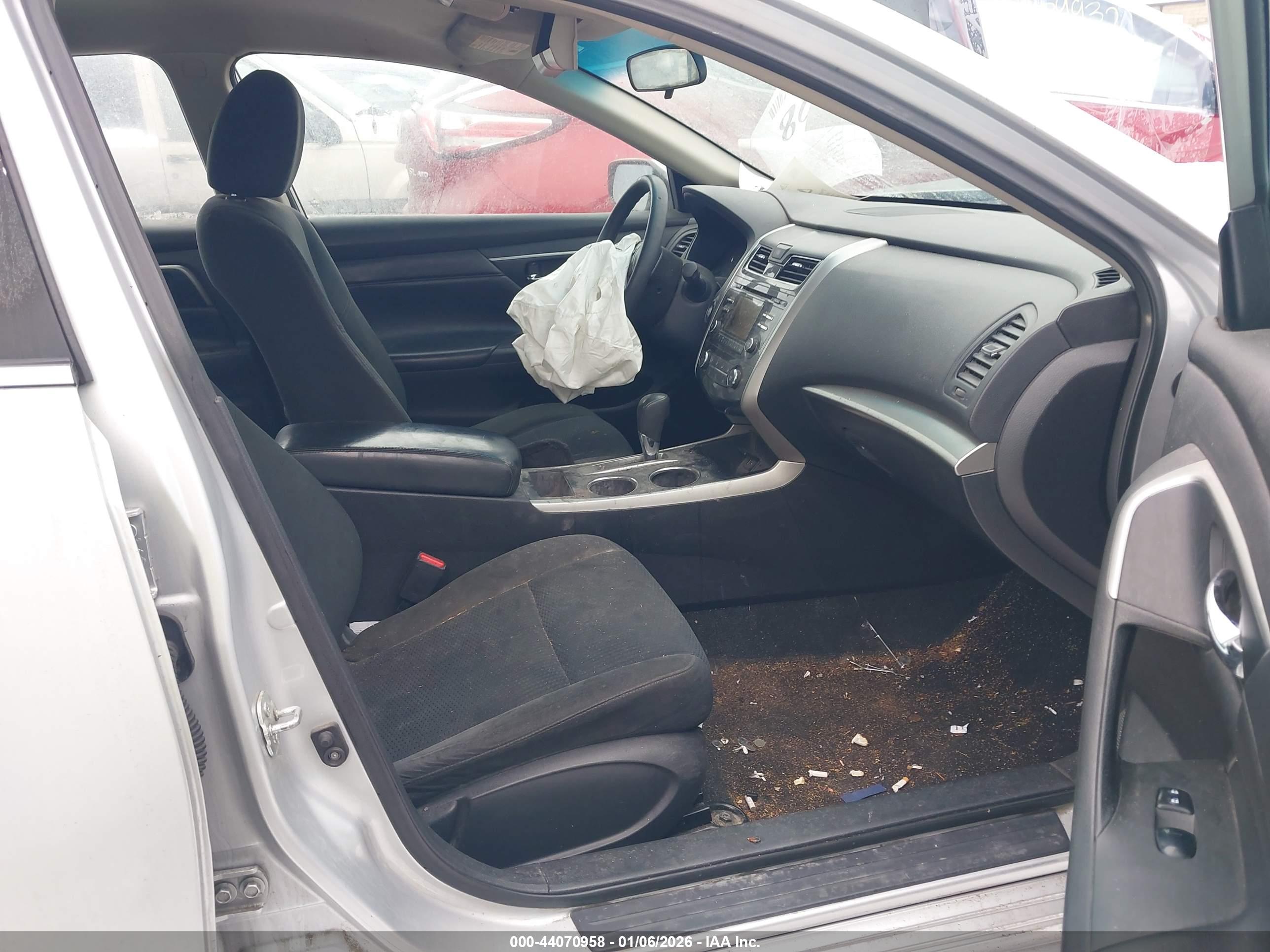 NISSAN ALTIMA image 5