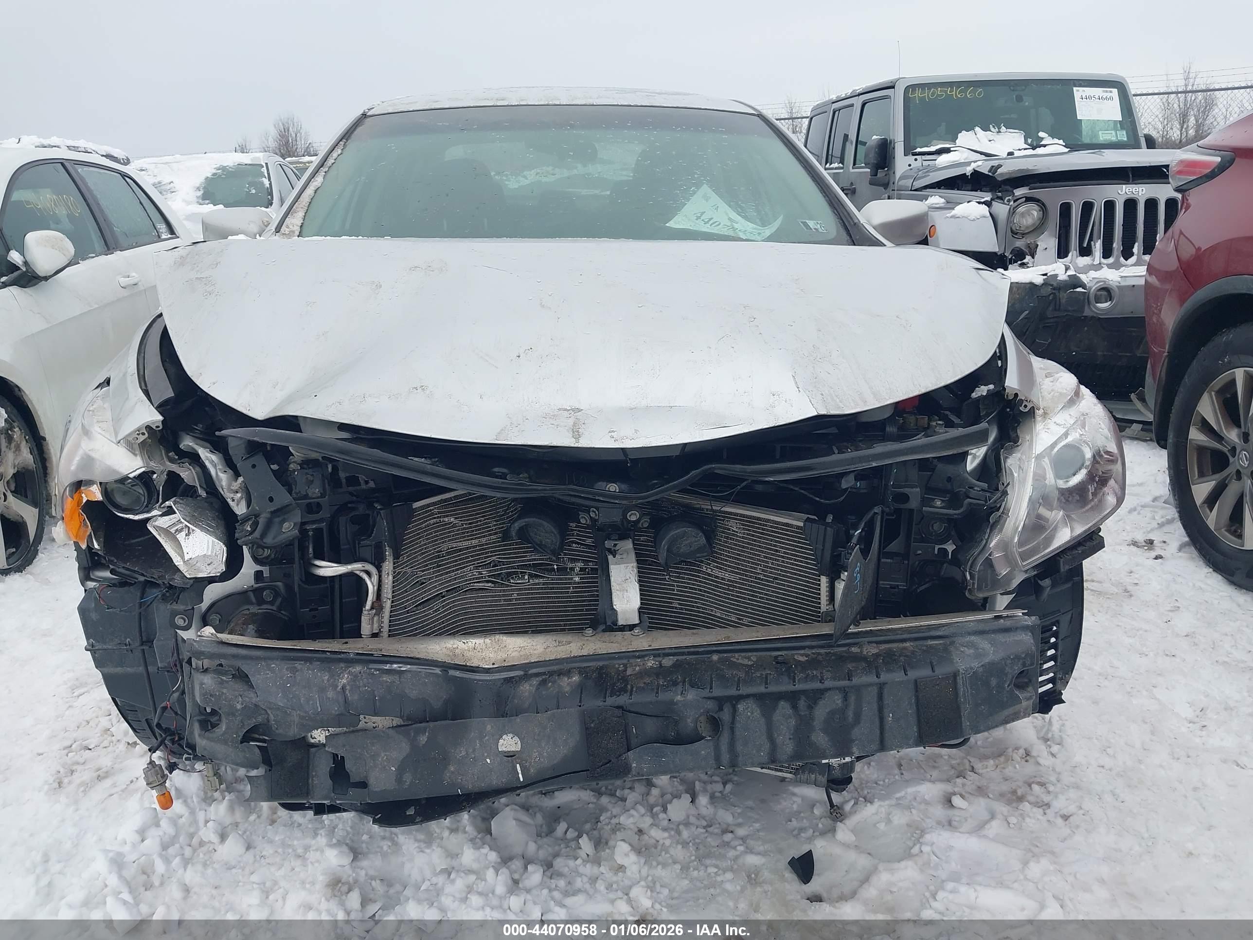 NISSAN ALTIMA image 6