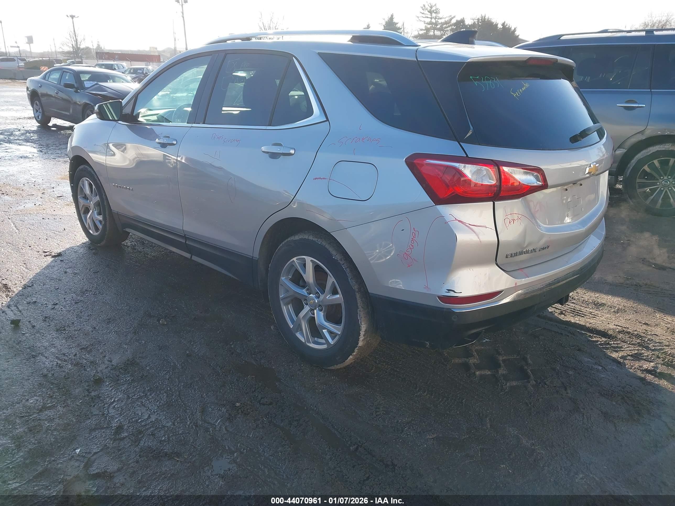 CHEVROLET EQUINOX image 3
