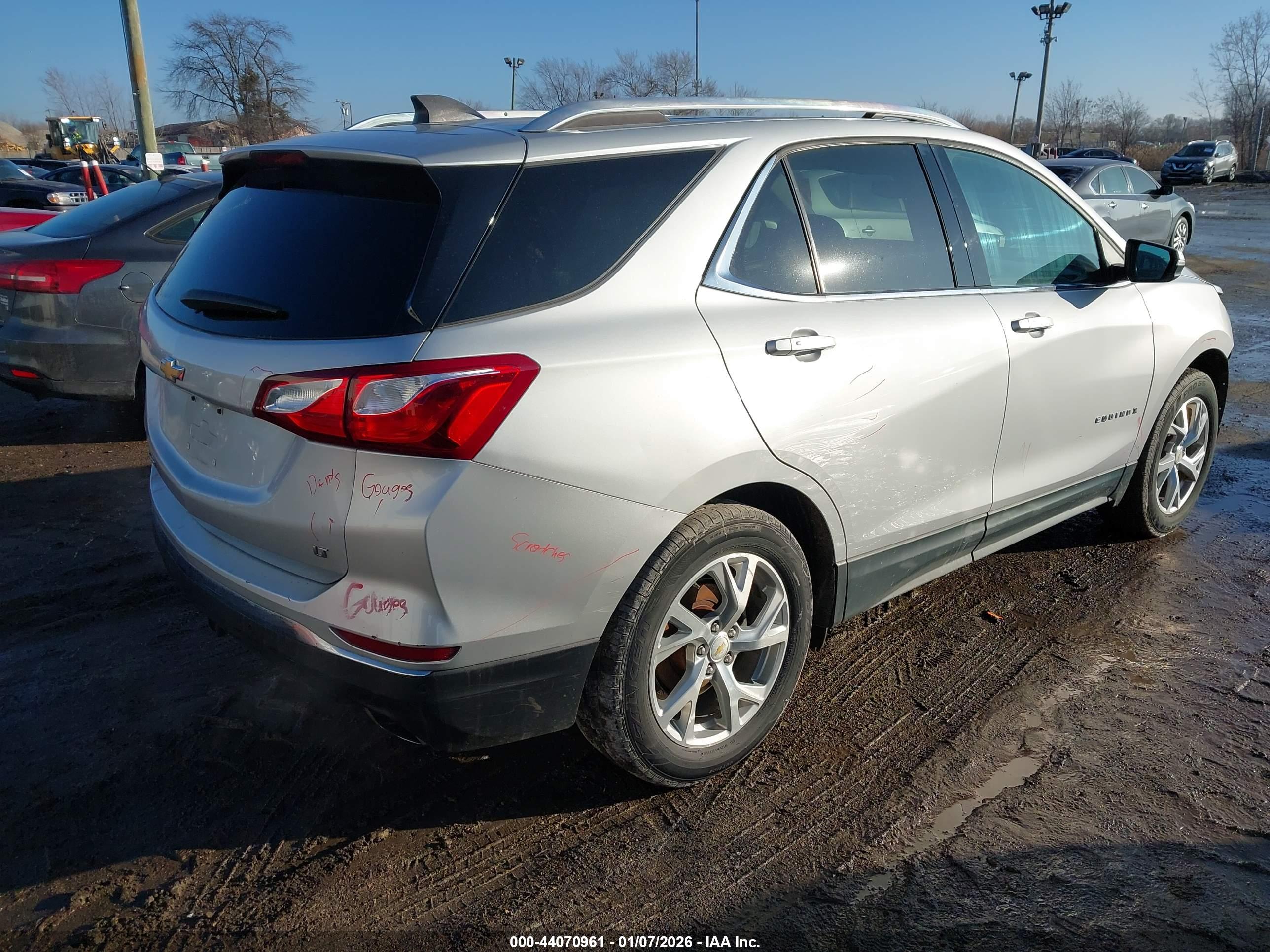 CHEVROLET EQUINOX image 4
