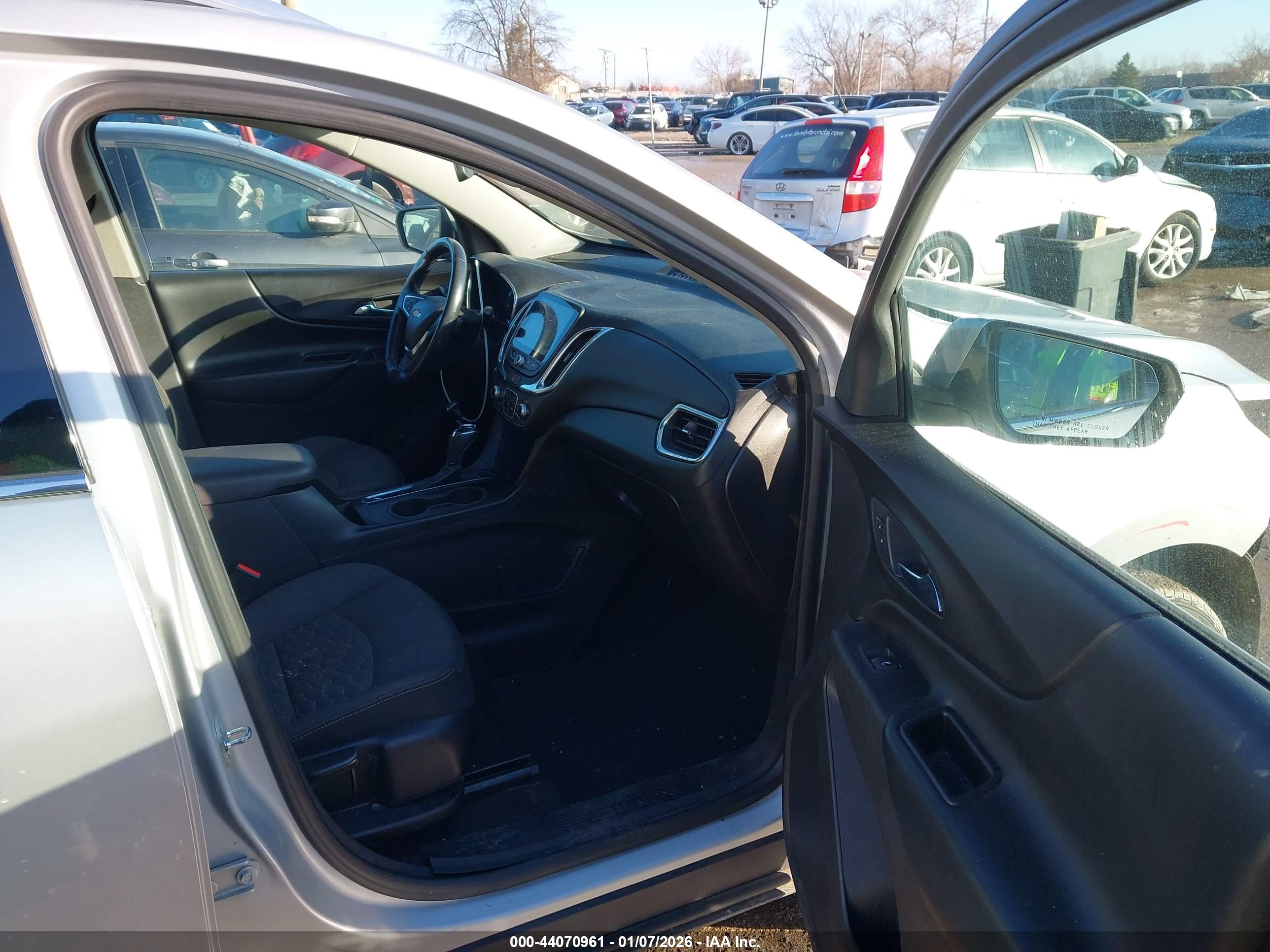 CHEVROLET EQUINOX image 5