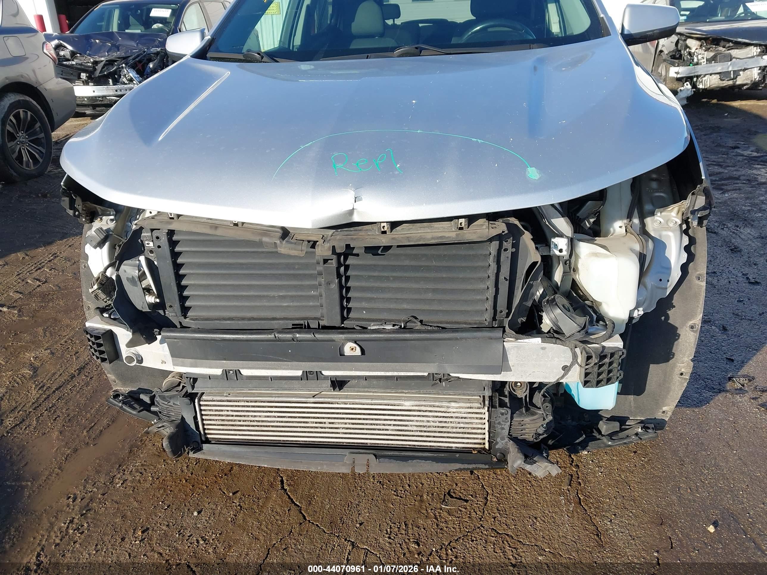 CHEVROLET EQUINOX image 6