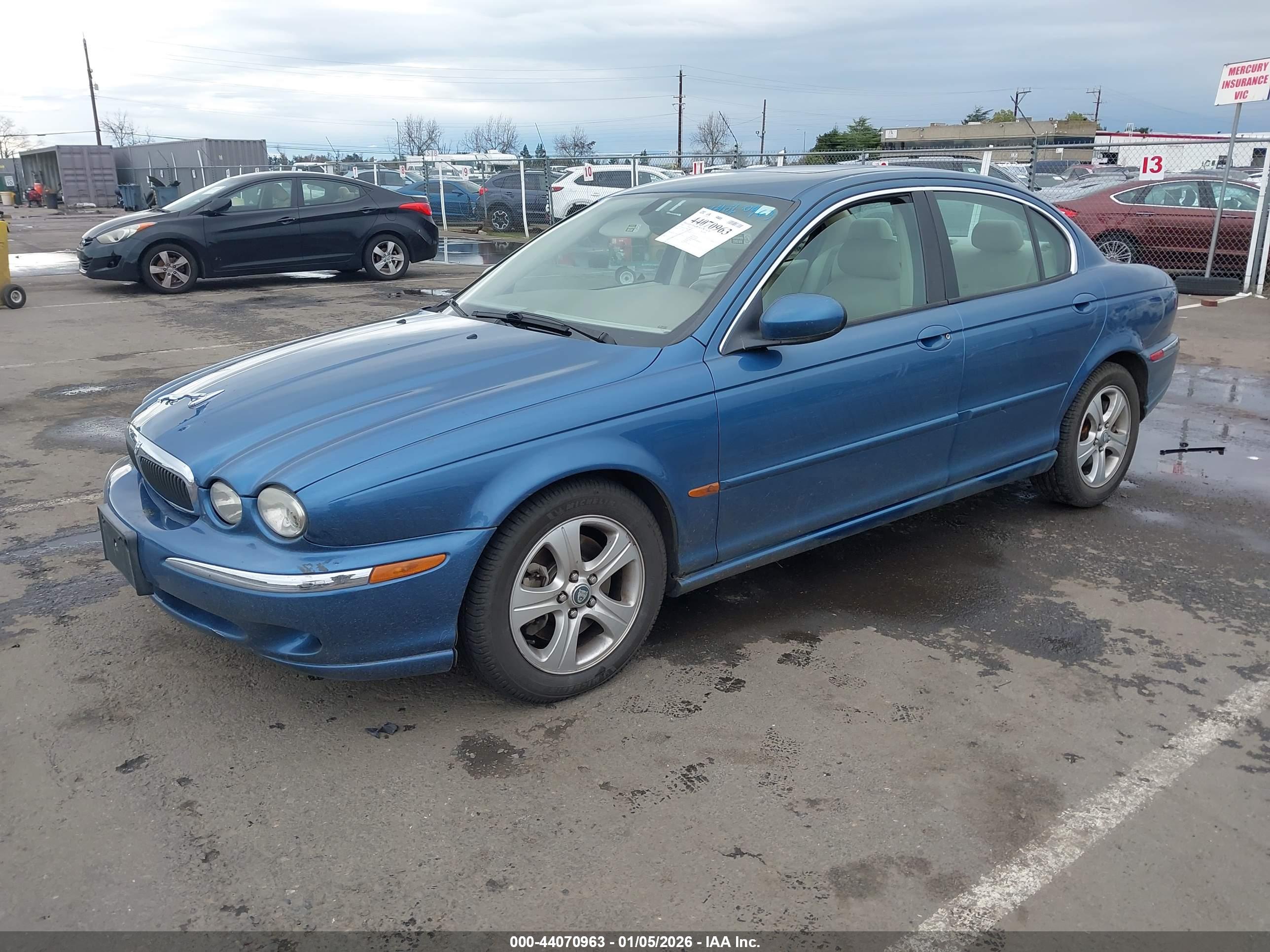 JAGUAR X-TYPE image 2