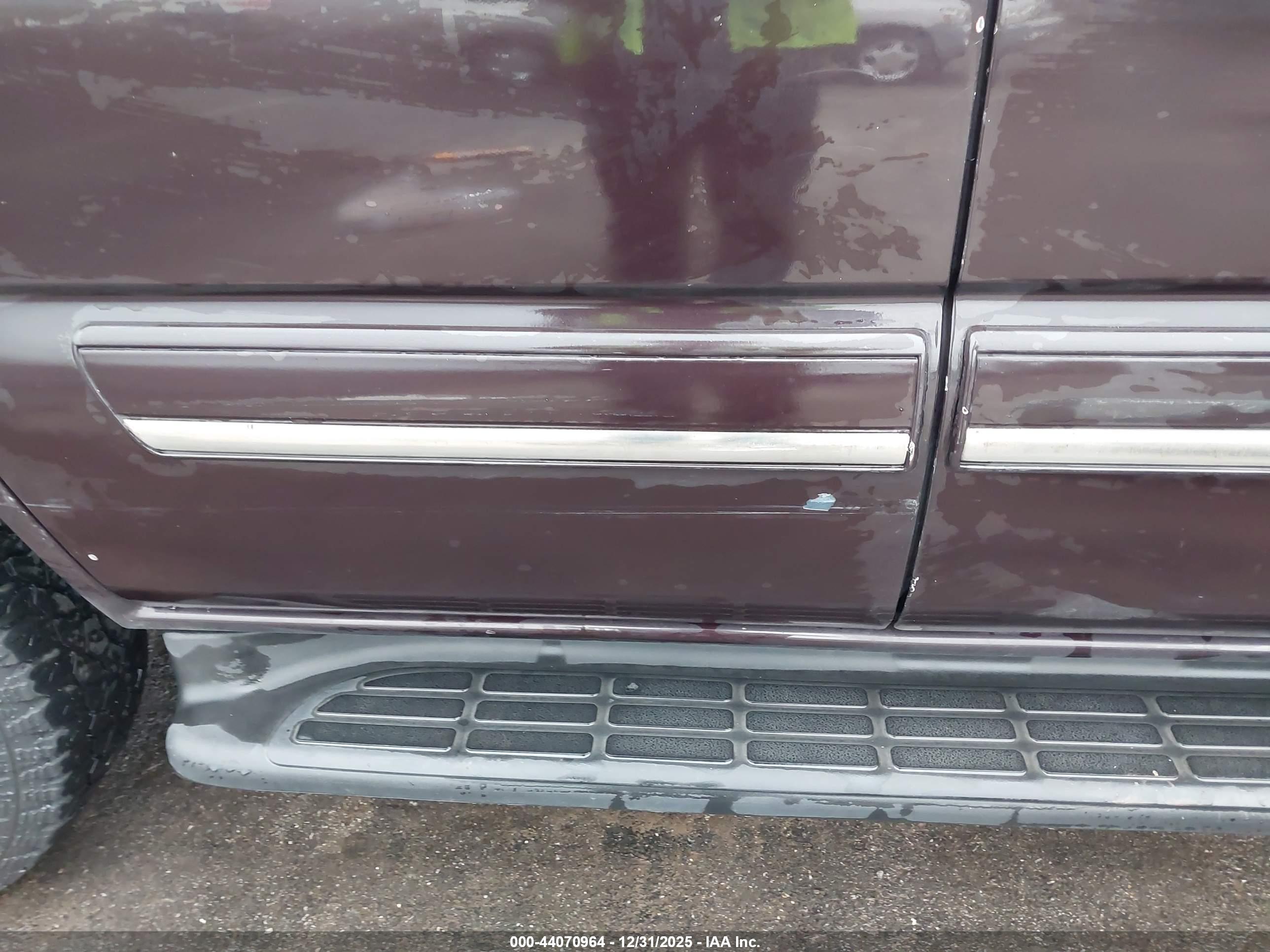CHEVROLET TAHOE image 6