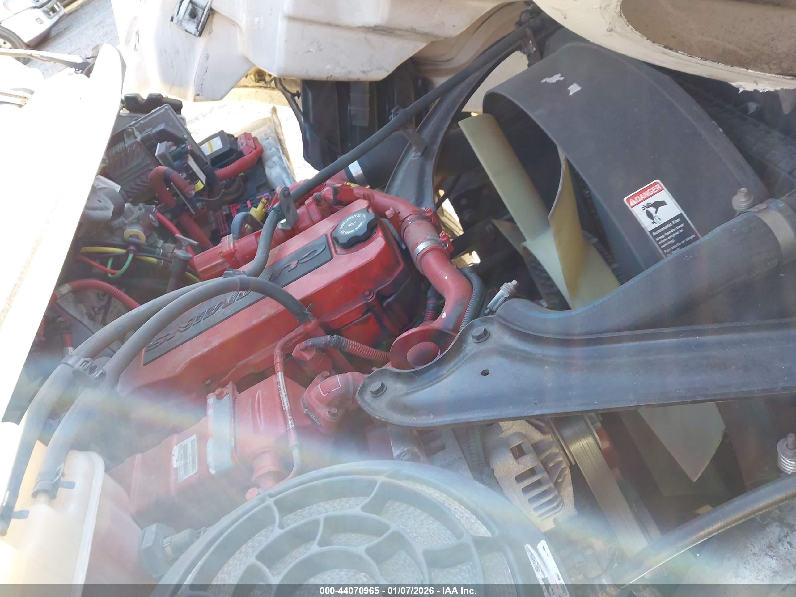 FREIGHTLINER M2 image 10