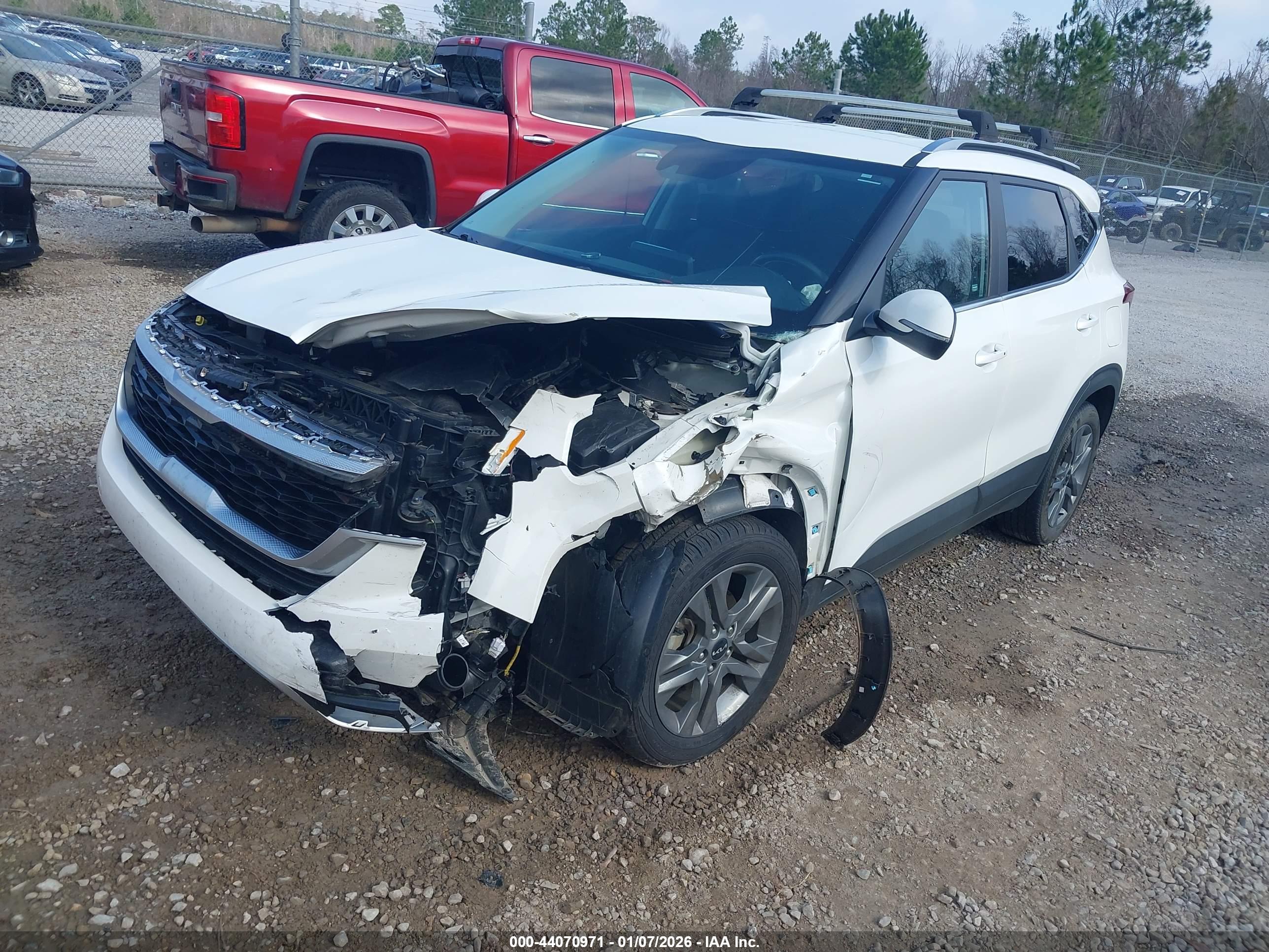 KIA SELTOS image 2