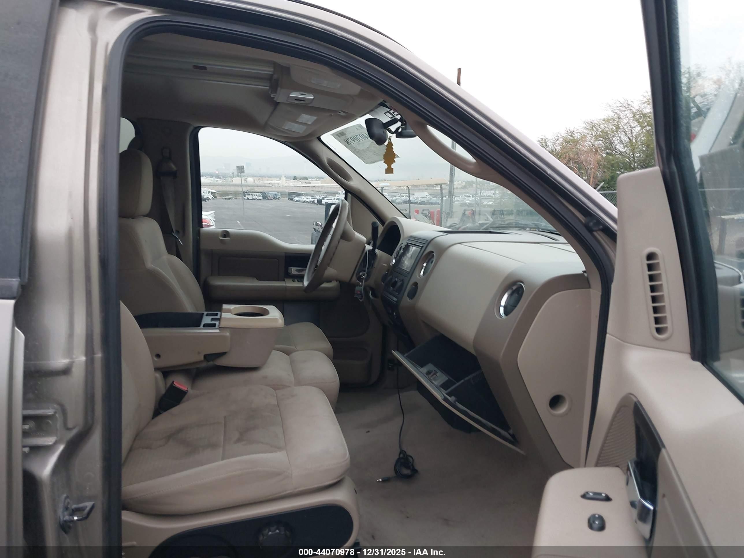 FORD F-150 image 5