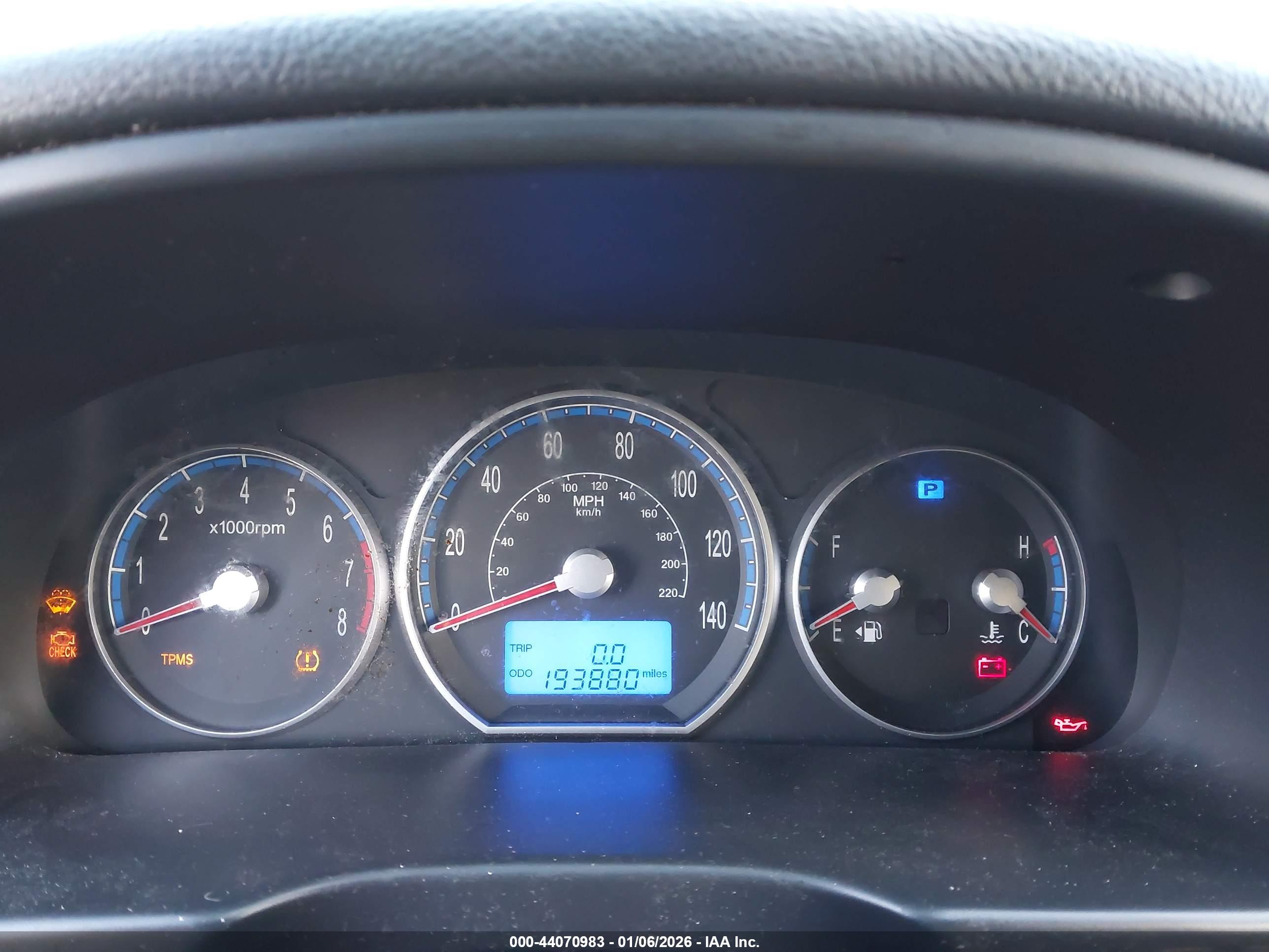 HYUNDAI SANTA image 7