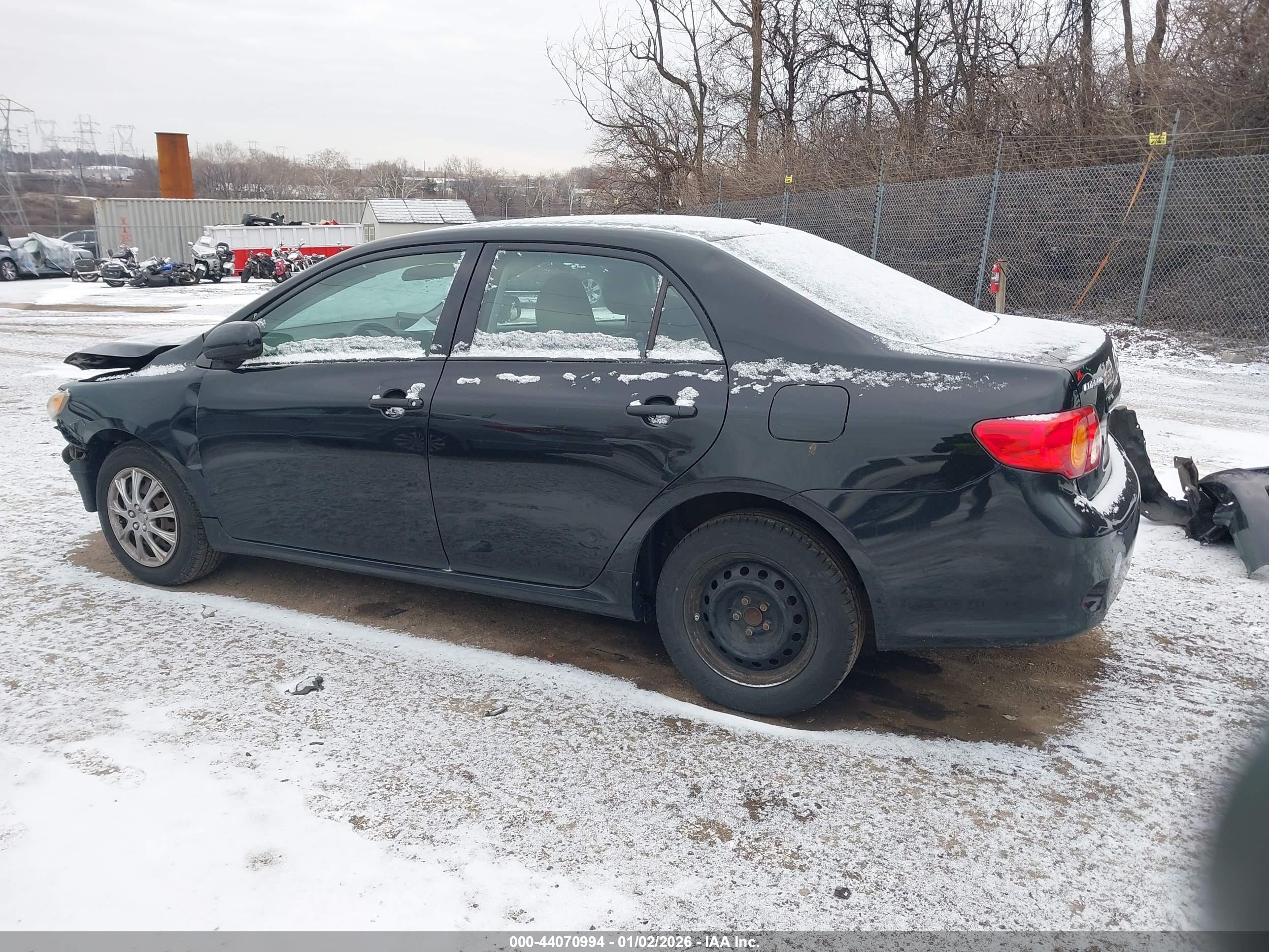 TOYOTA COROLLA image 3