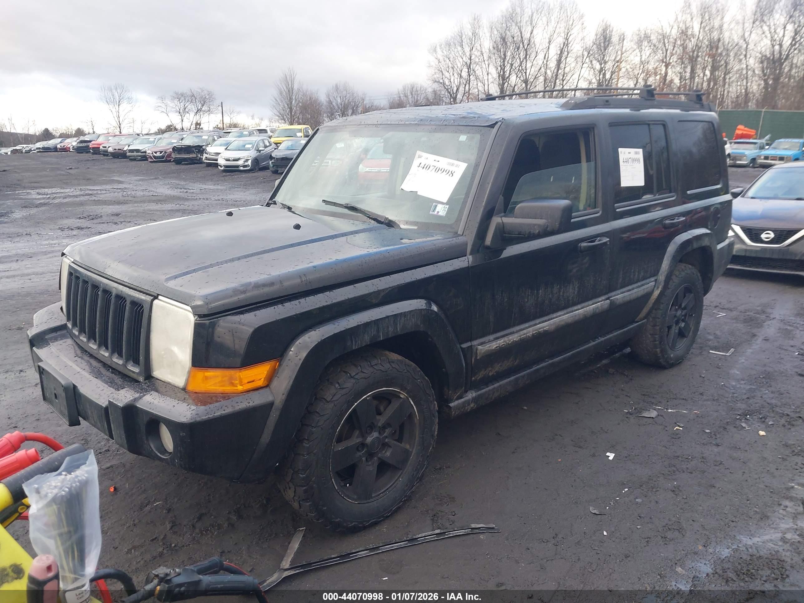 JEEP COMMANDER image 2