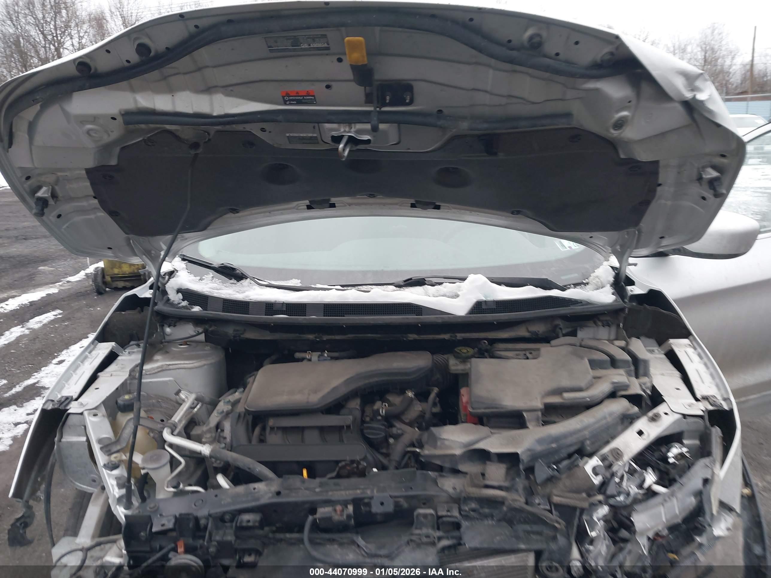 NISSAN ROGUE image 10