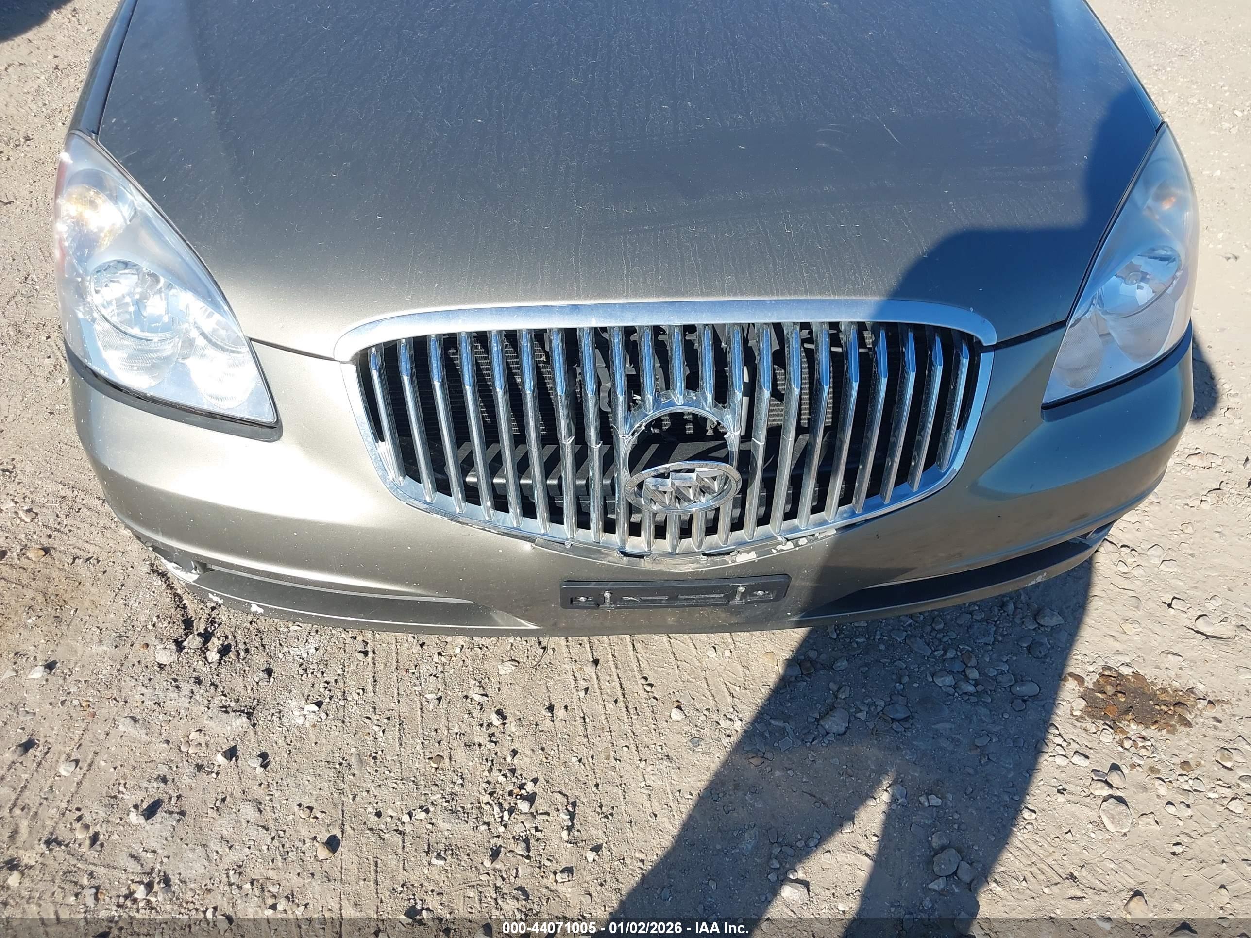 BUICK LUCERNE image 6
