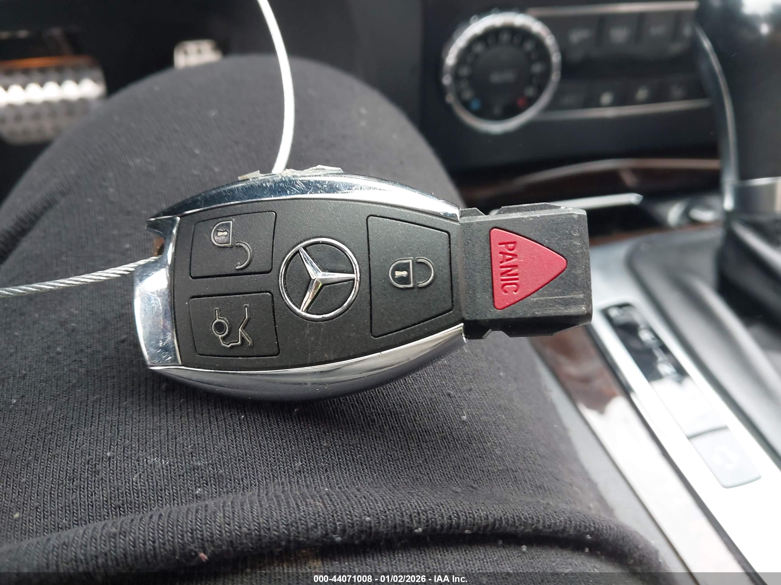 MERCEDES-BENZ C-CLASS image 11