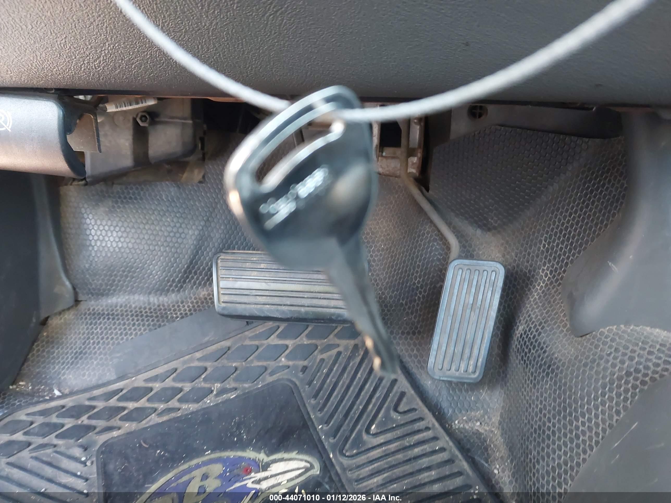 GMC SIERRA image 11