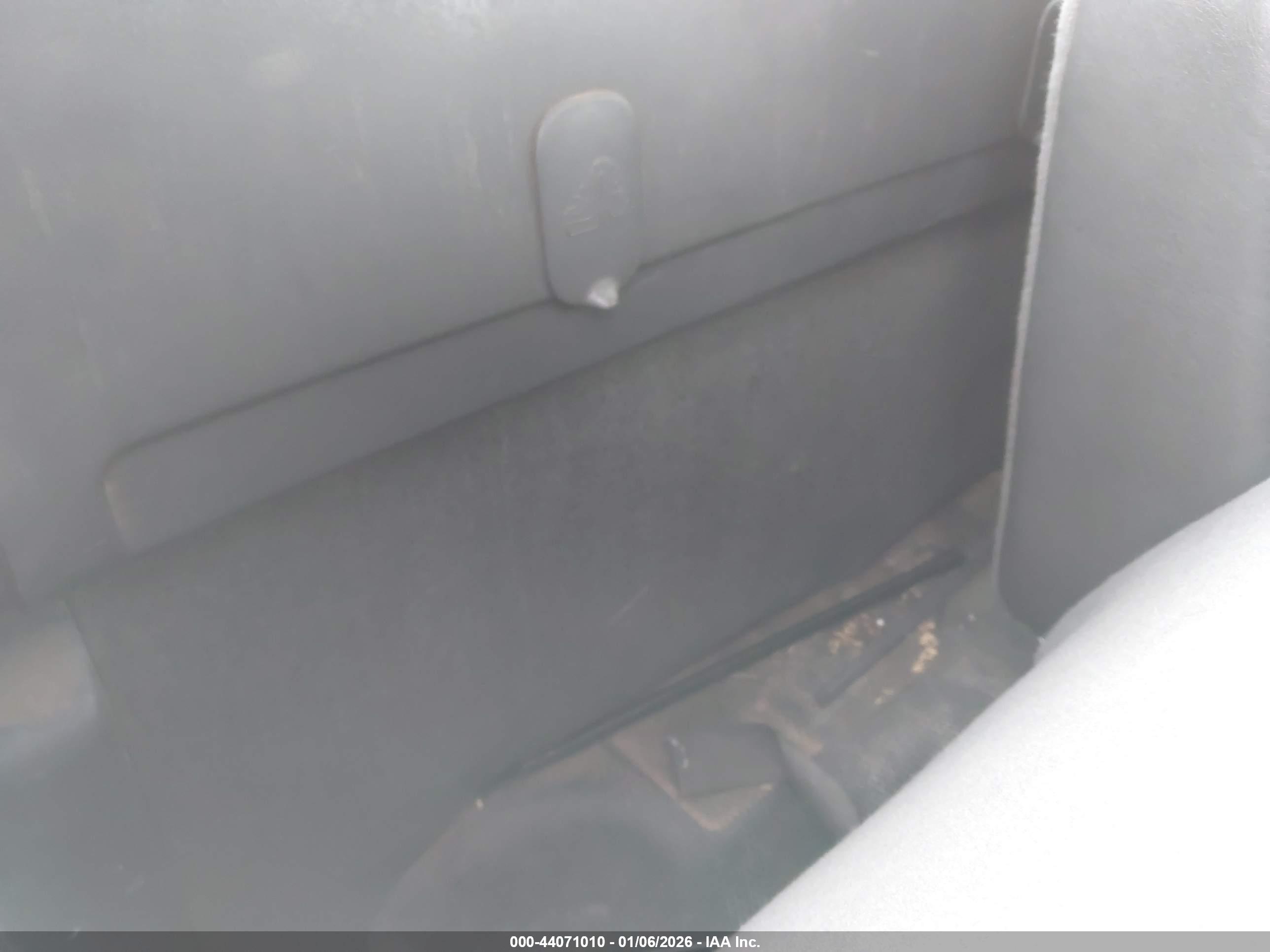 GMC SIERRA image 8