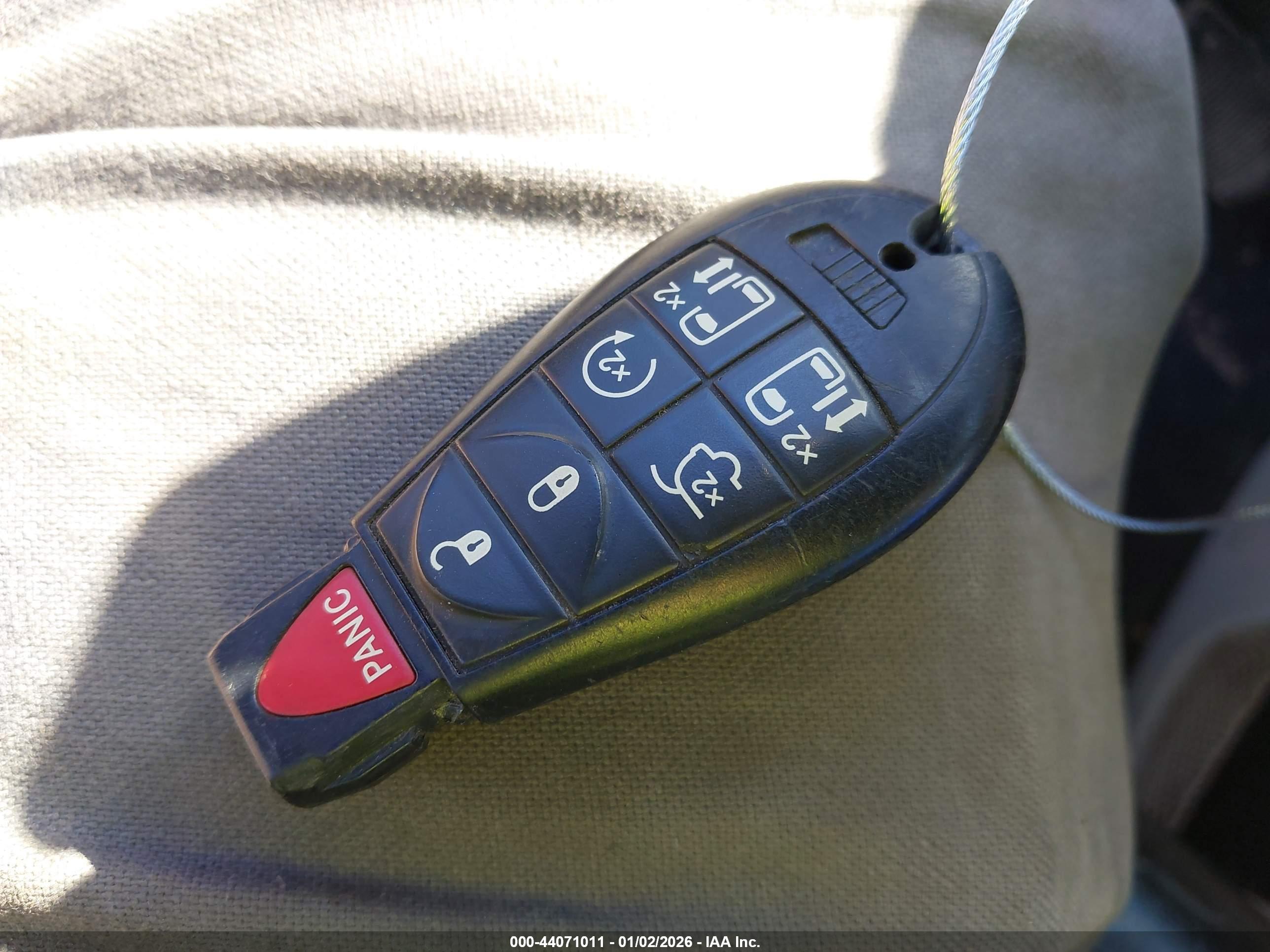CHRYSLER TOWN image 11