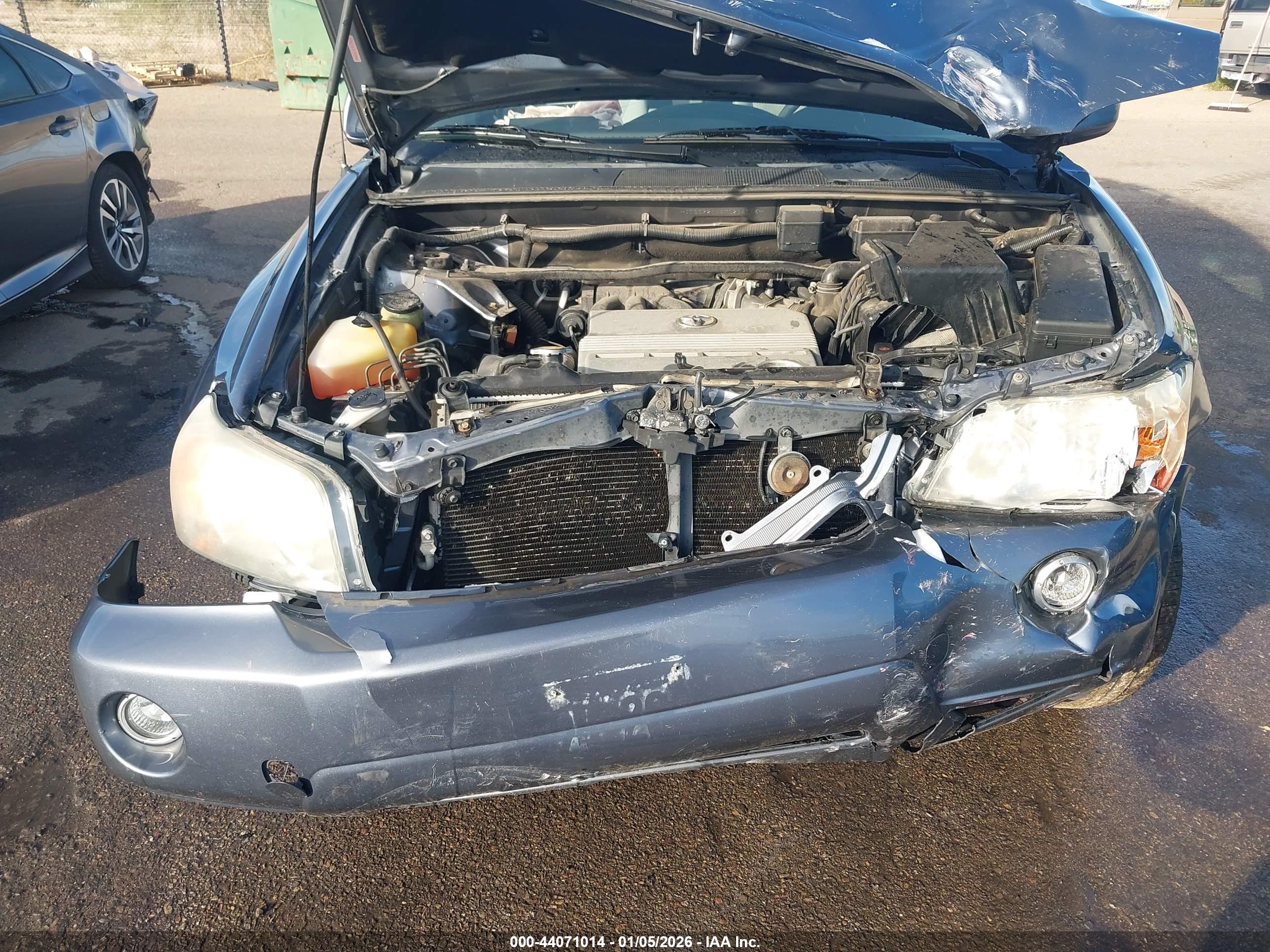 TOYOTA HIGHLANDER image 10