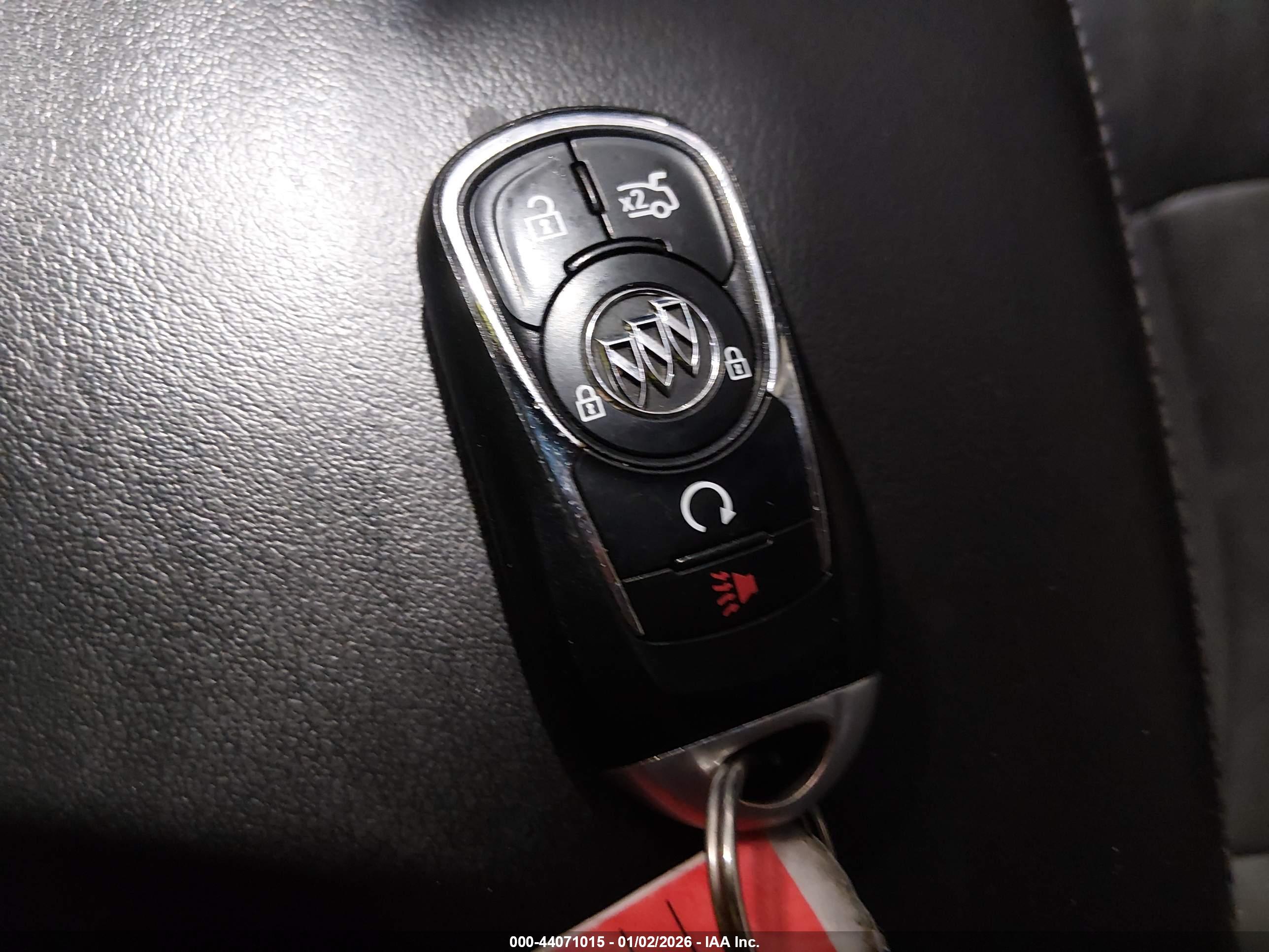 BUICK LACROSSE image 11