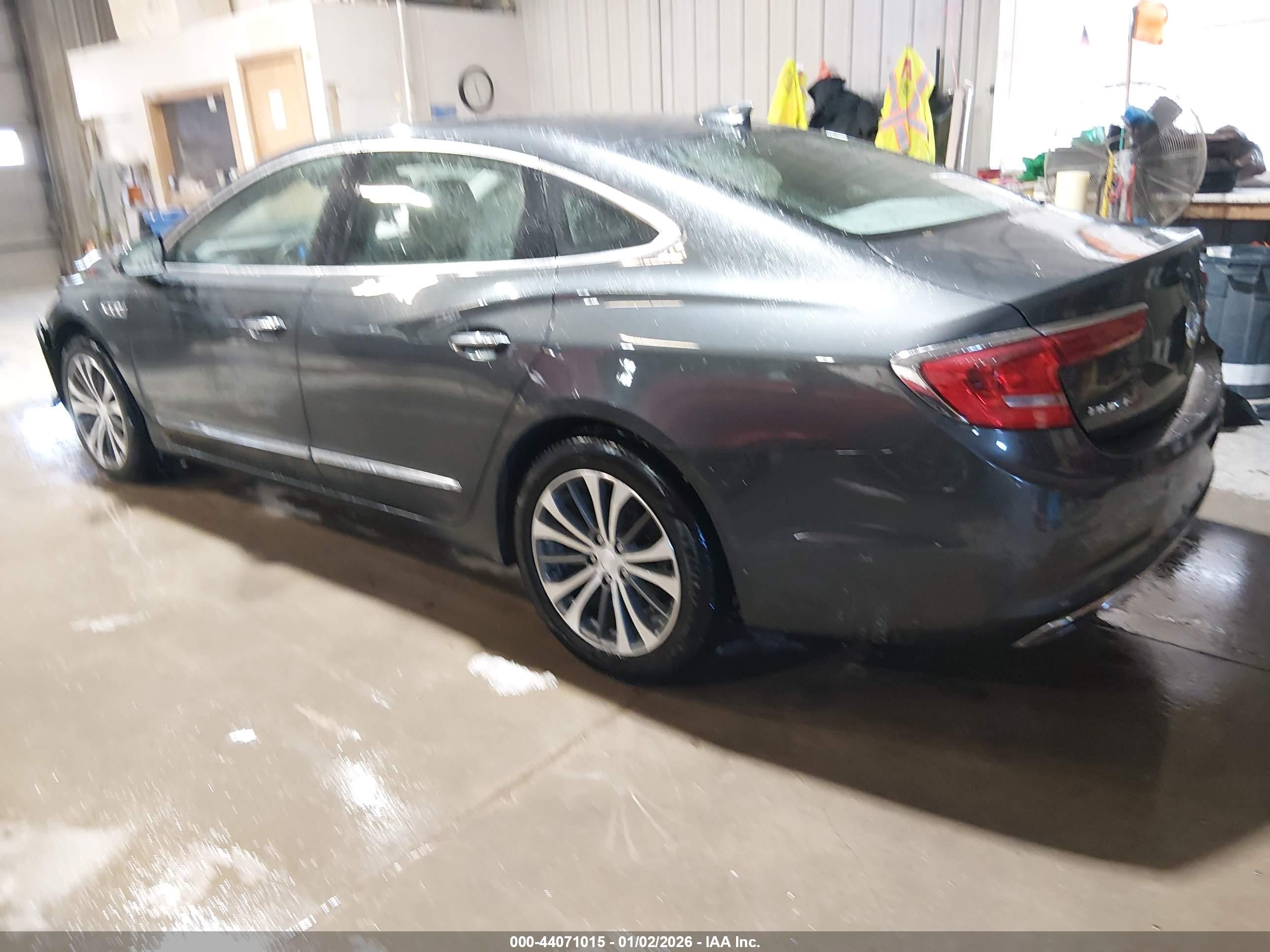 BUICK LACROSSE image 3