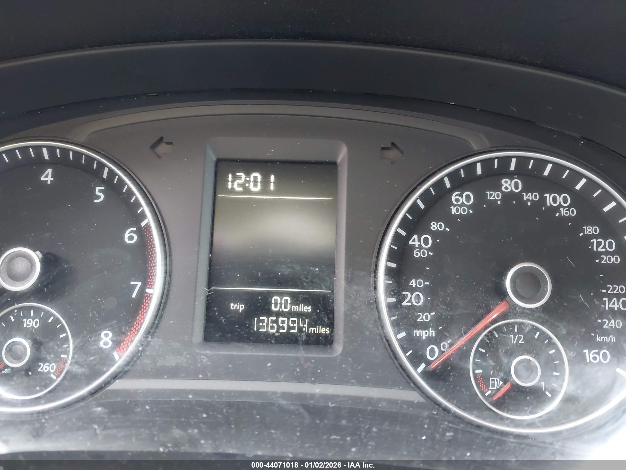VOLKSWAGEN PASSAT image 7