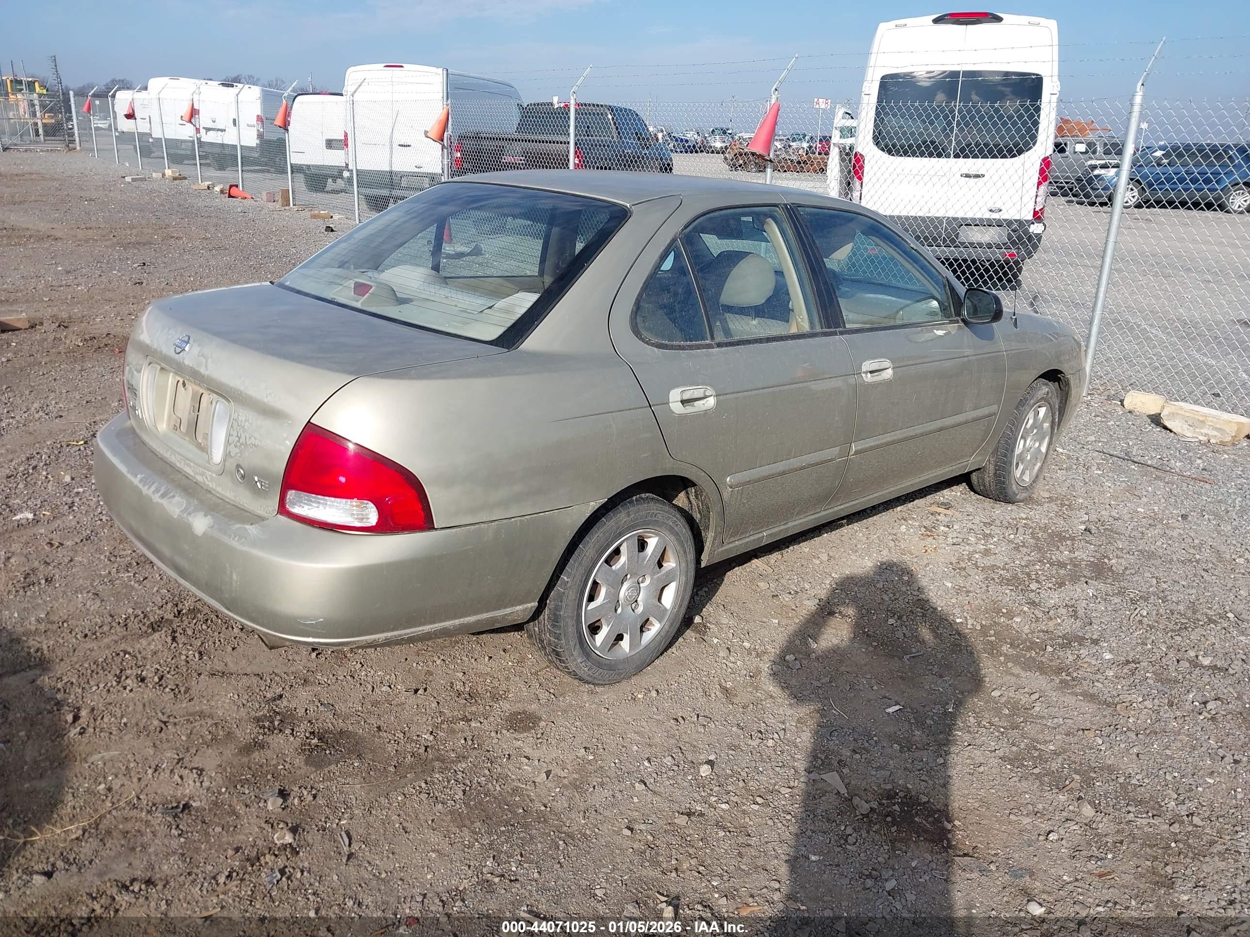 NISSAN SENTRA image 4