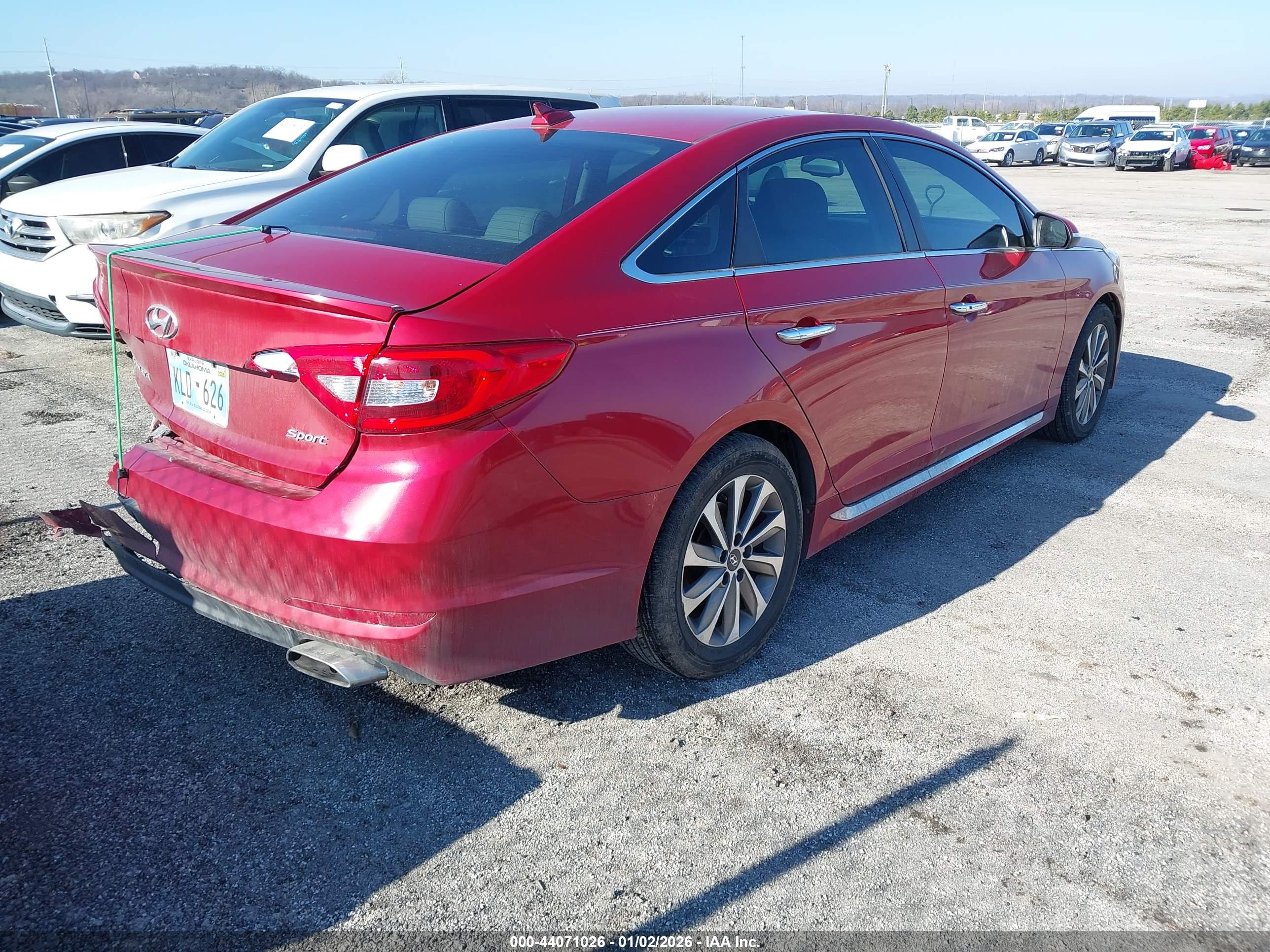 HYUNDAI SONATA image 4