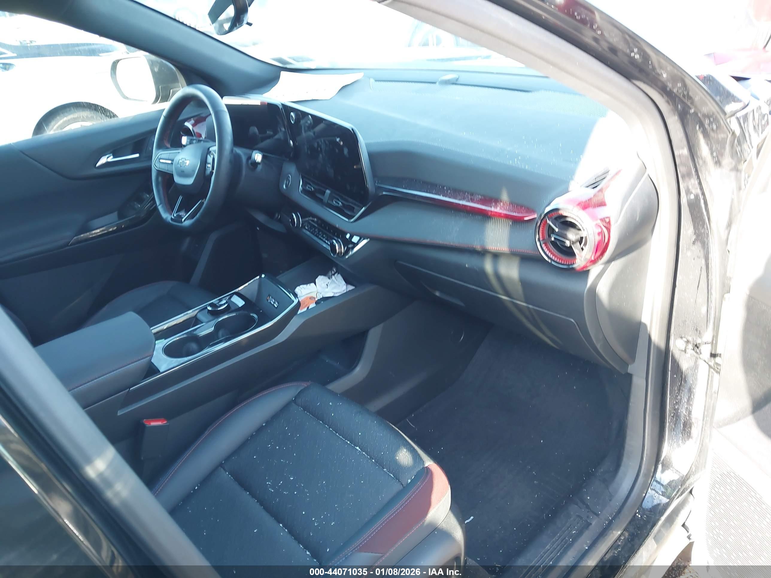 CHEVROLET EQUINOX image 5