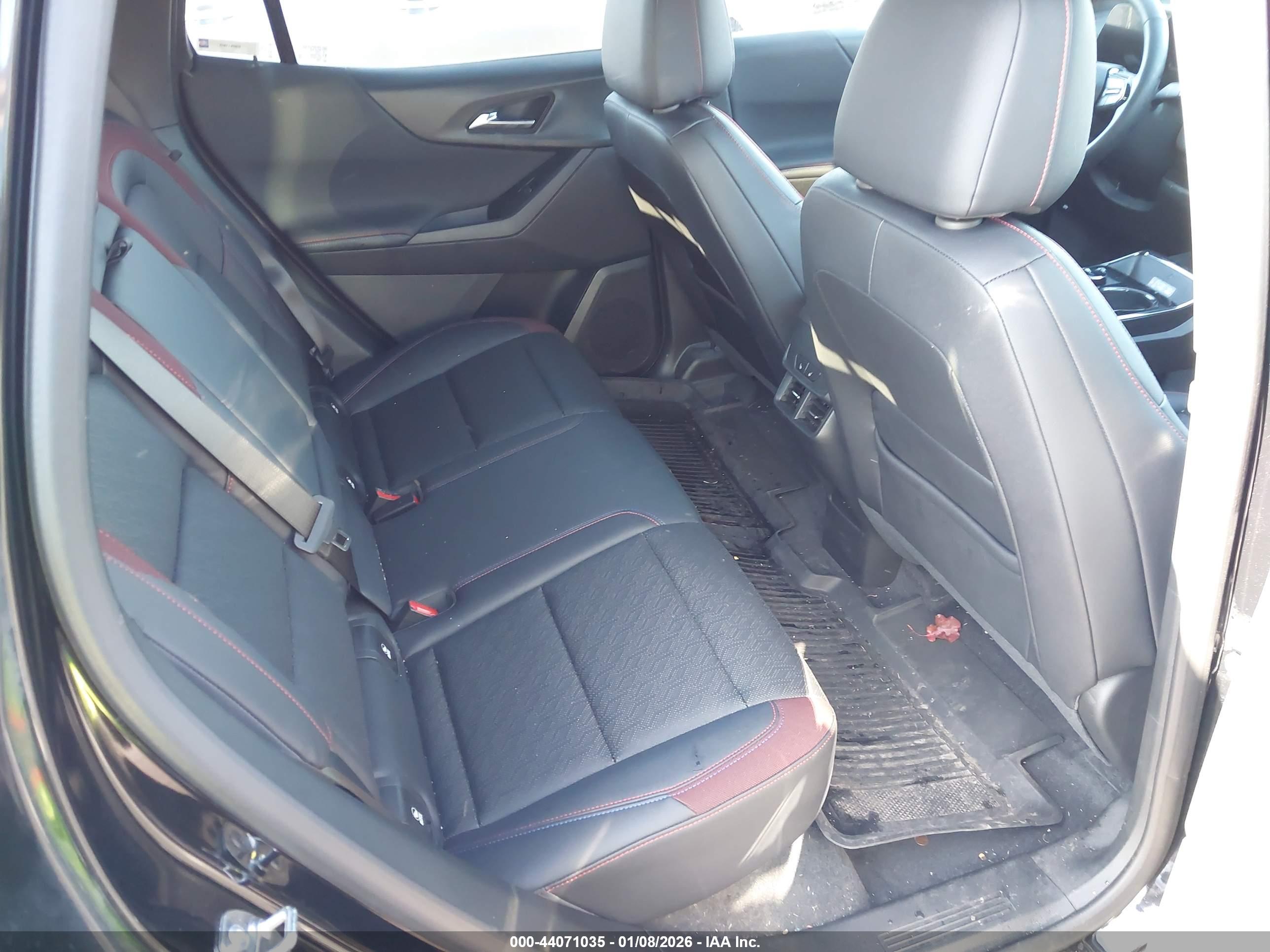 CHEVROLET EQUINOX image 8