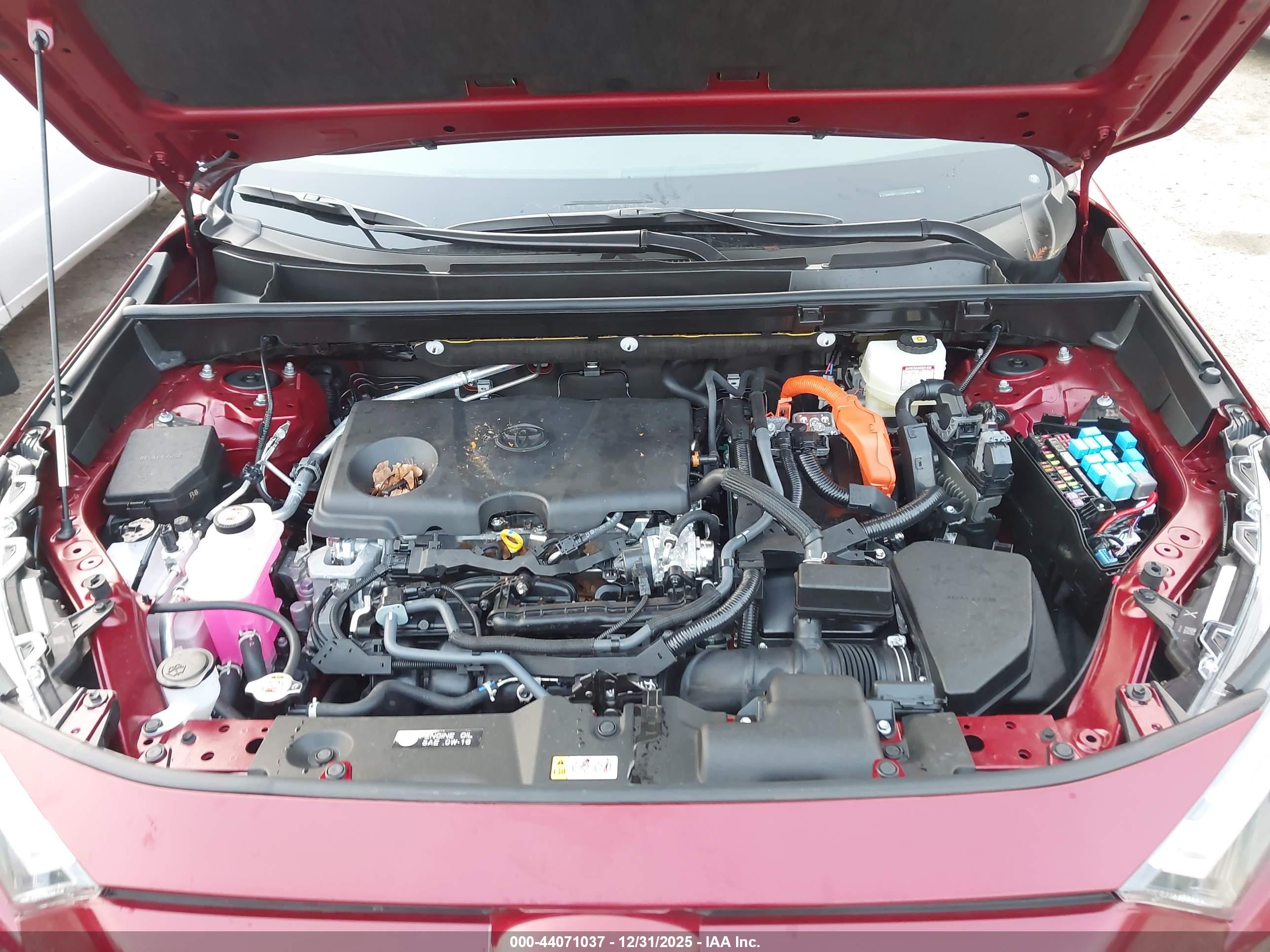 TOYOTA RAV4 image 10