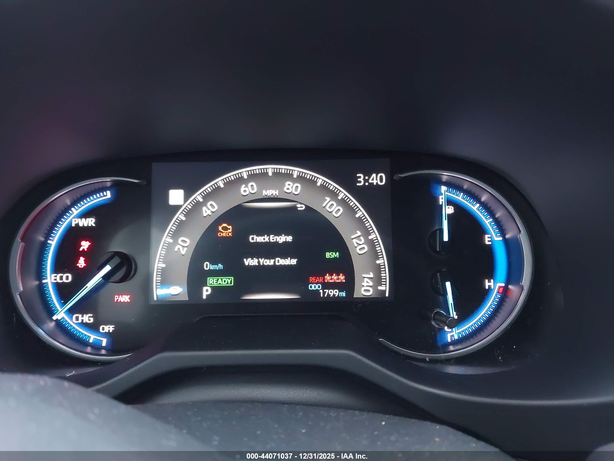 TOYOTA RAV4 image 7