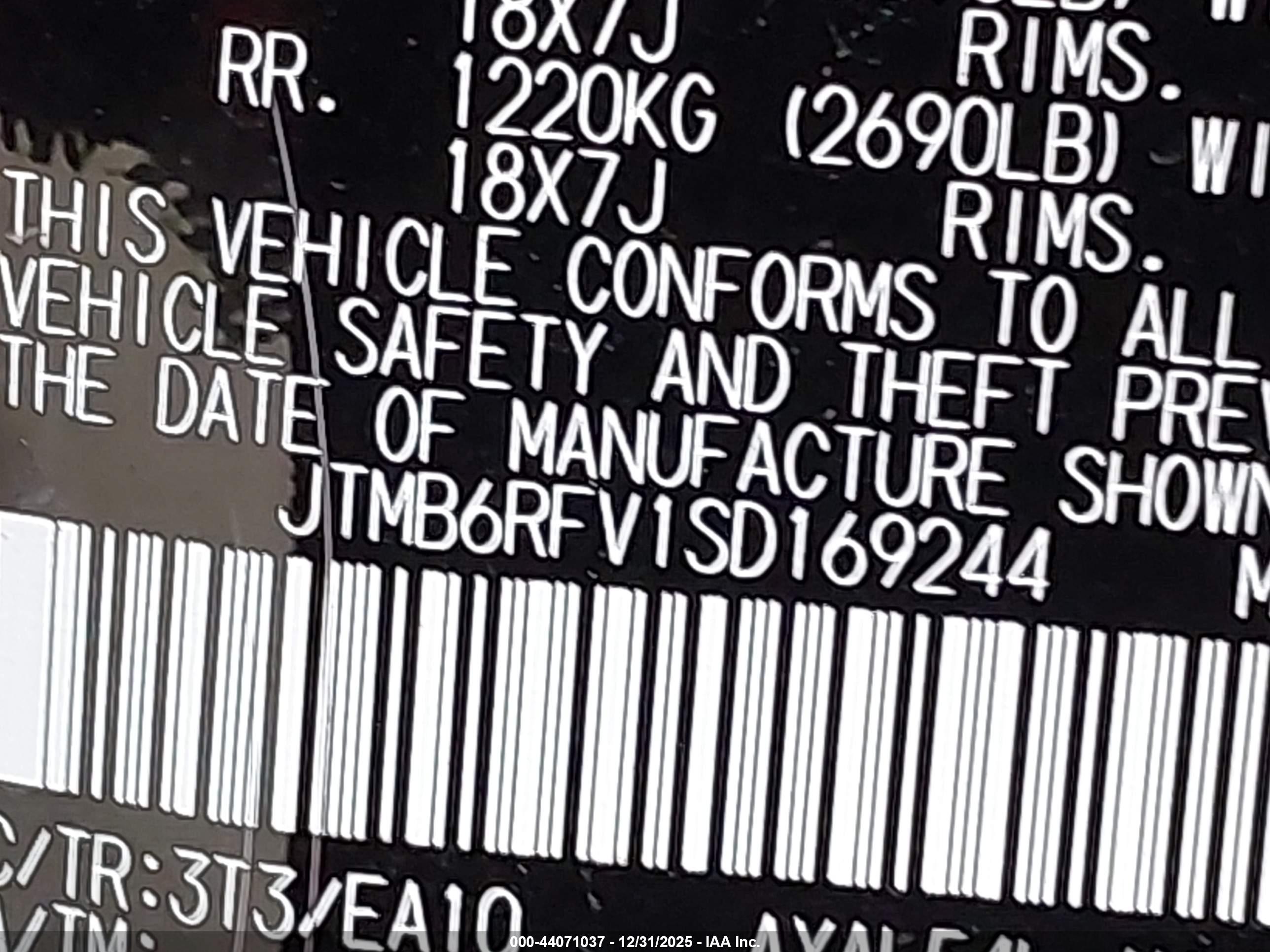 TOYOTA RAV4 image 9