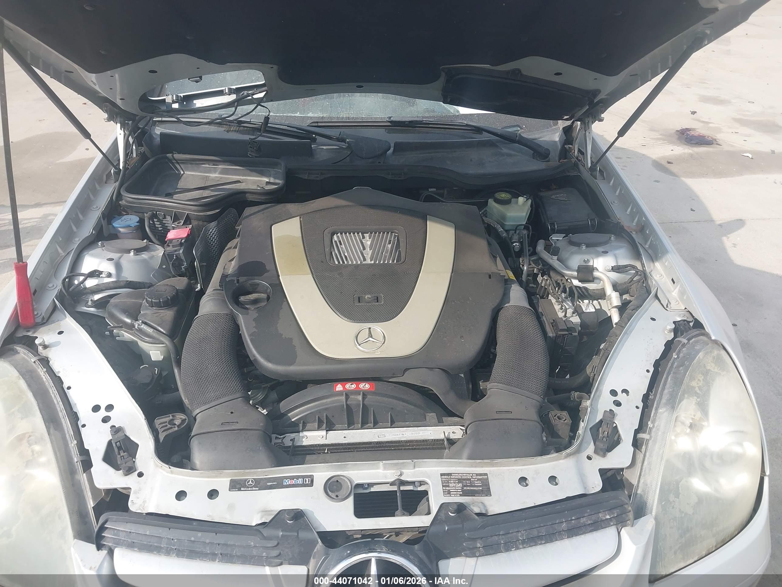 MERCEDES-BENZ SLK image 10