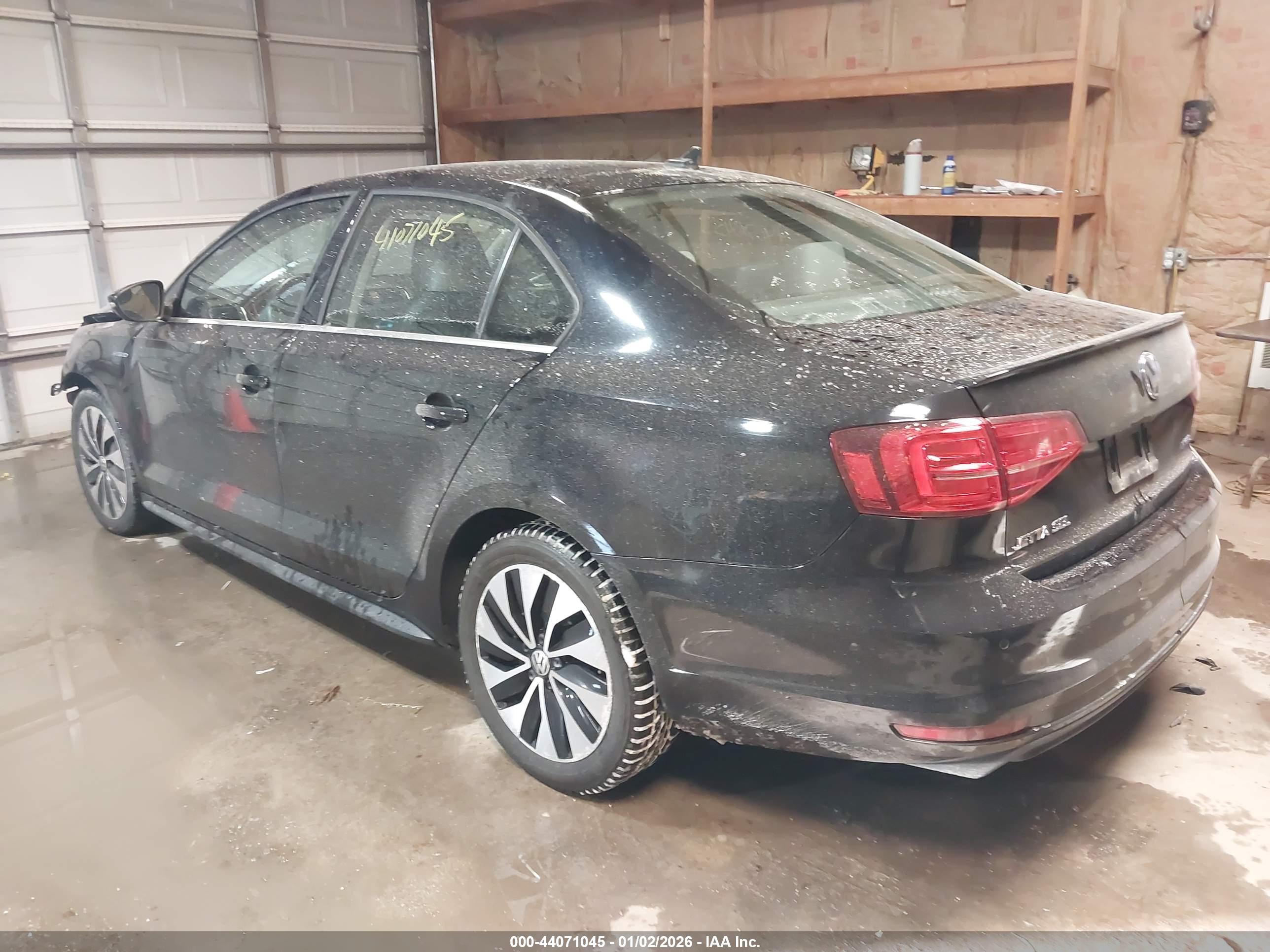 VOLKSWAGEN JETTA image 3
