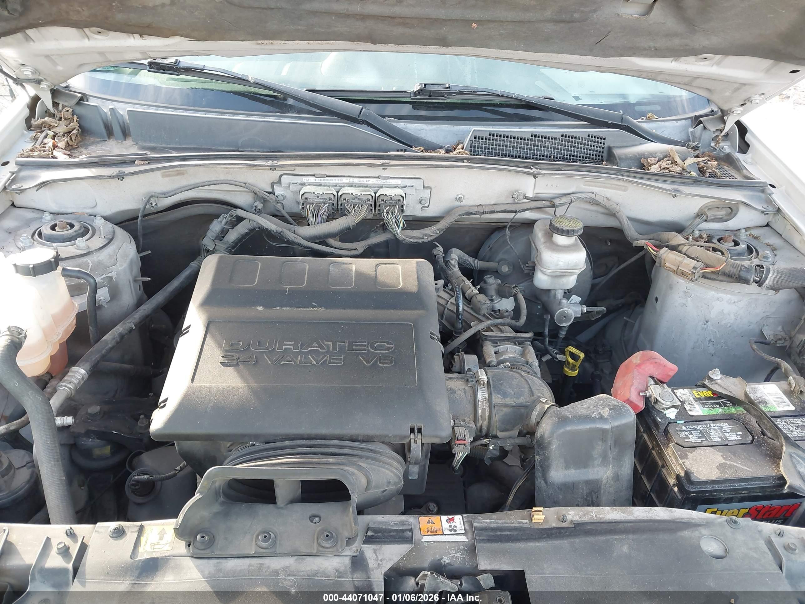 FORD ESCAPE image 10