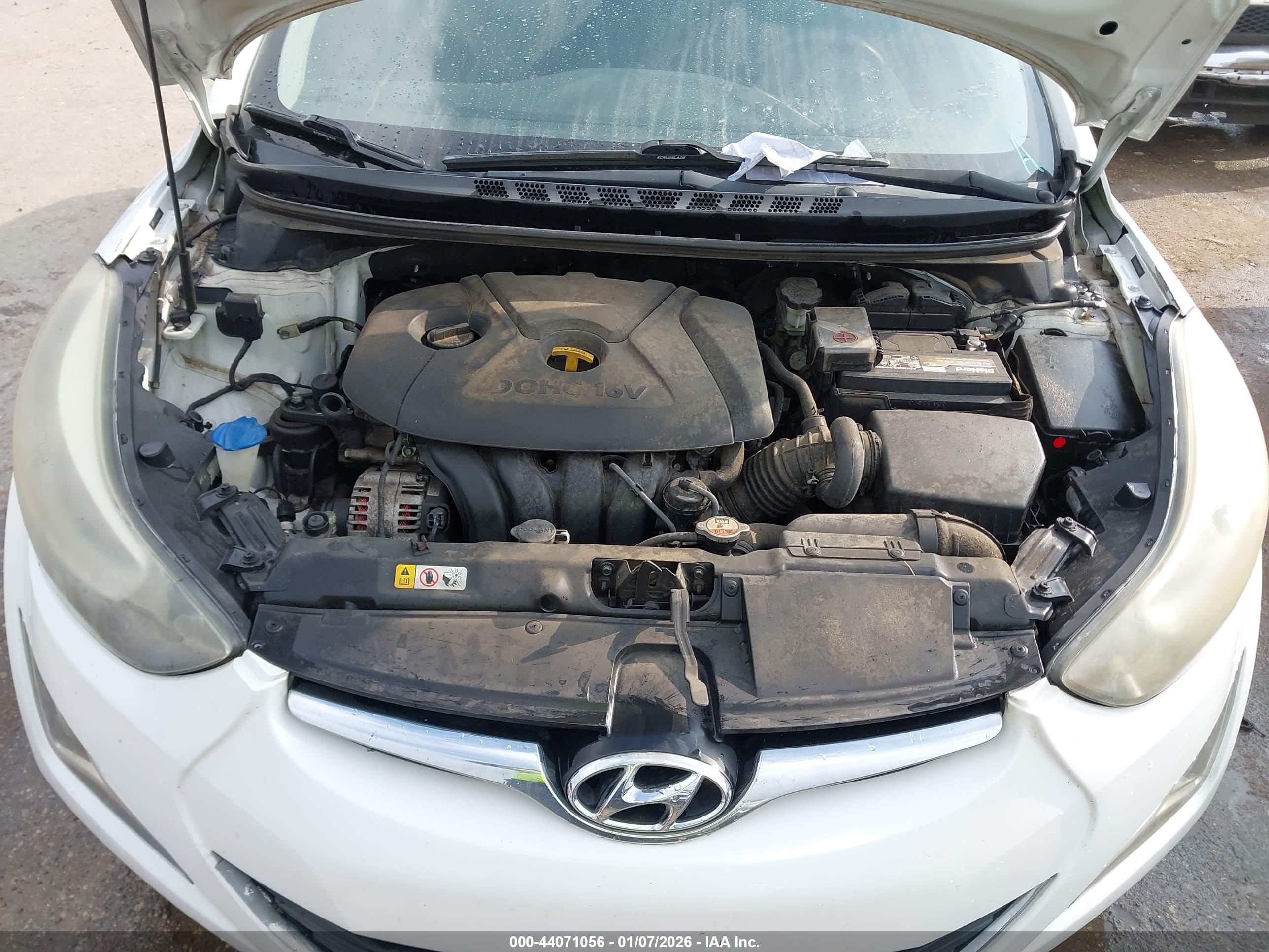 HYUNDAI ELANTRA image 10