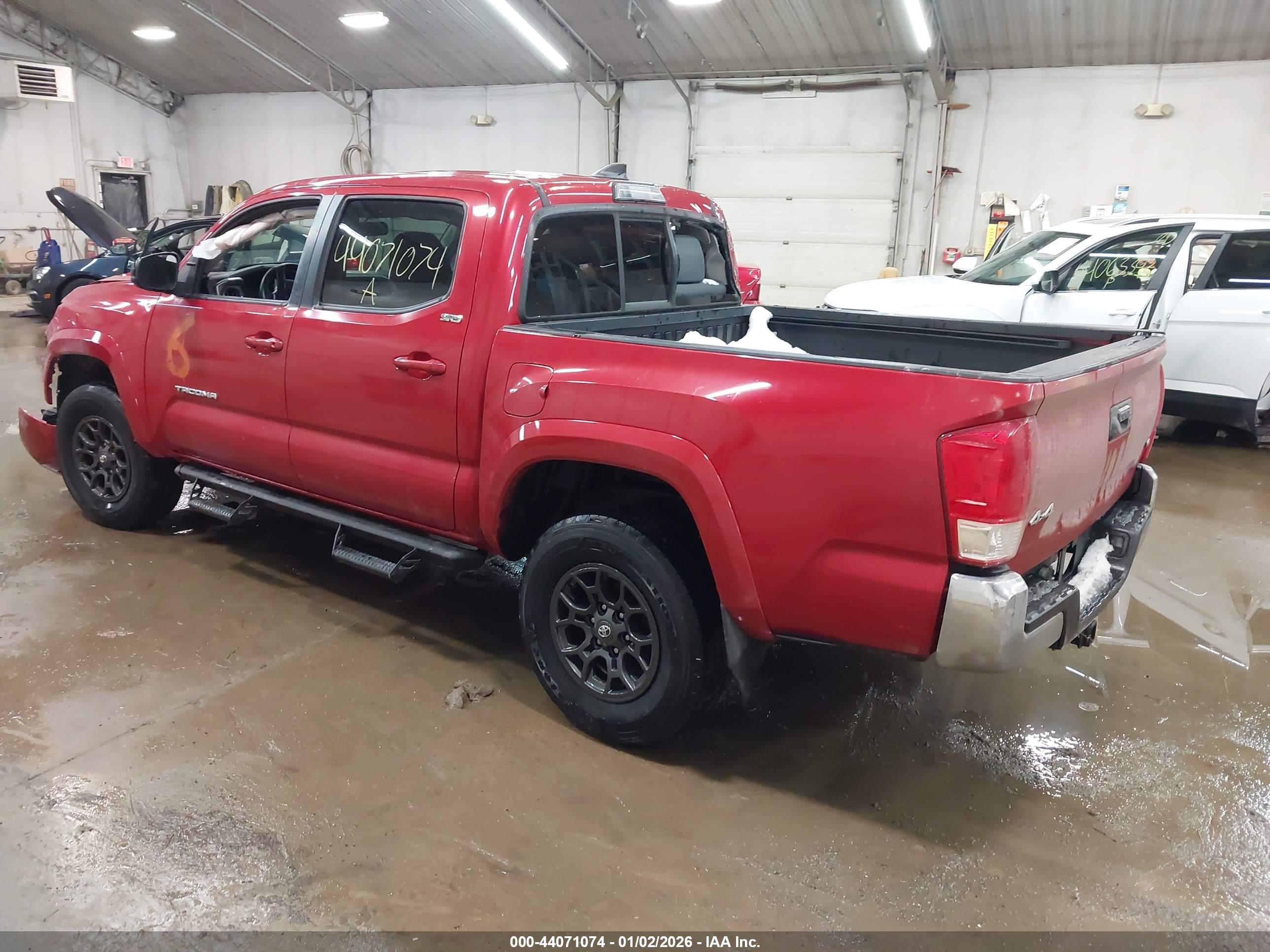 TOYOTA TACOMA image 3