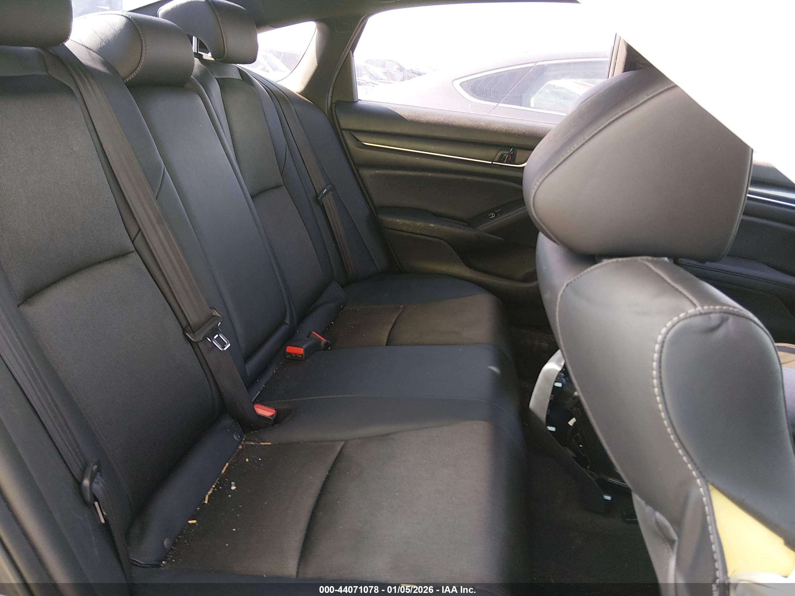 HONDA ACCORD image 8